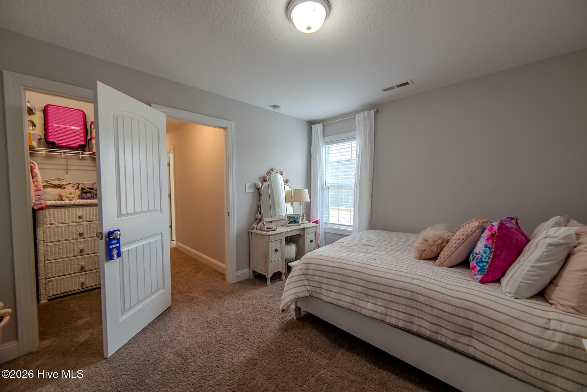 Single Family Residence at 207 Coscoroba Court, Swansboro, NC 28584, photo 22 of 32
