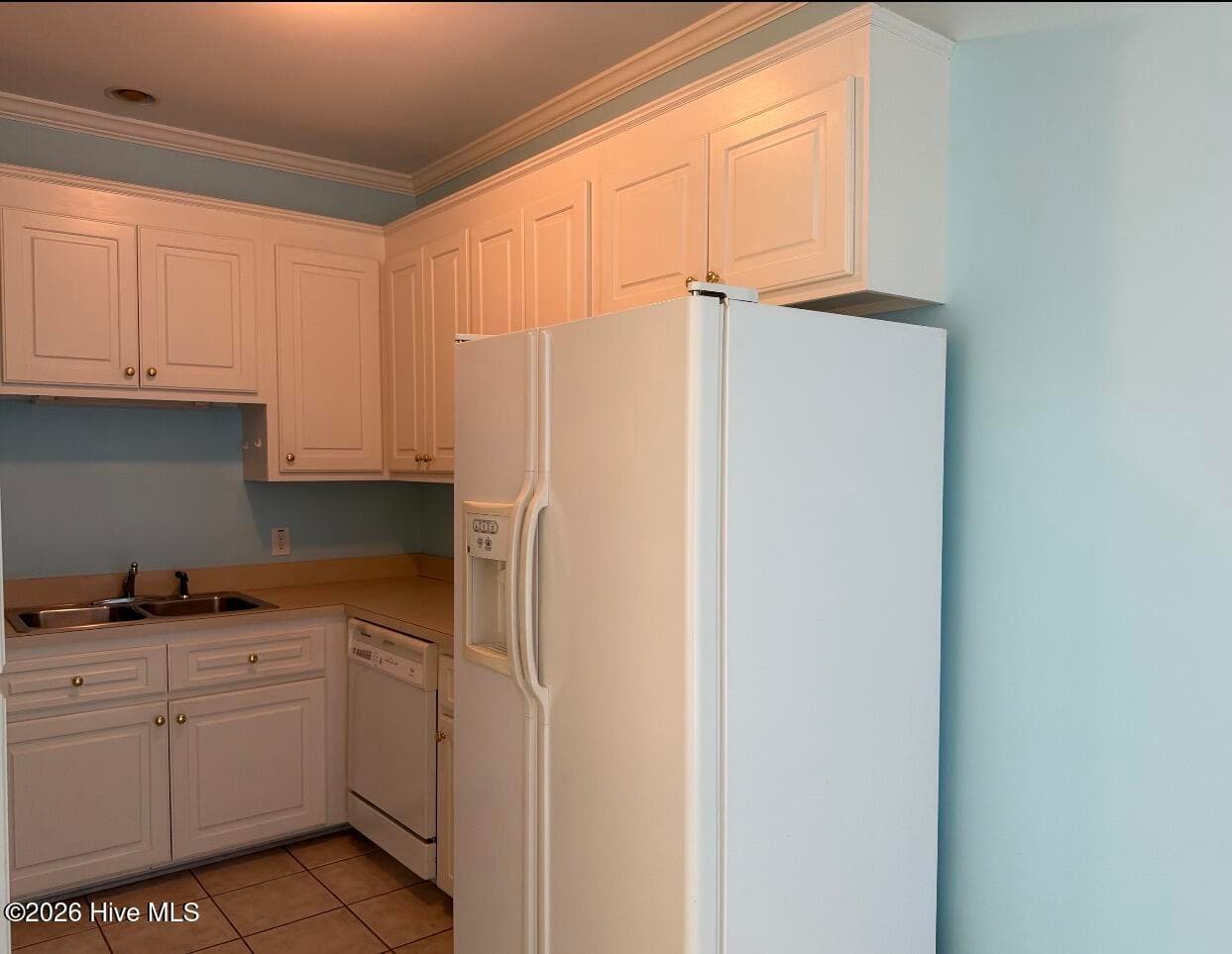 Kitchen - 2059 Briarwood Drive, Kinston, NC 28501