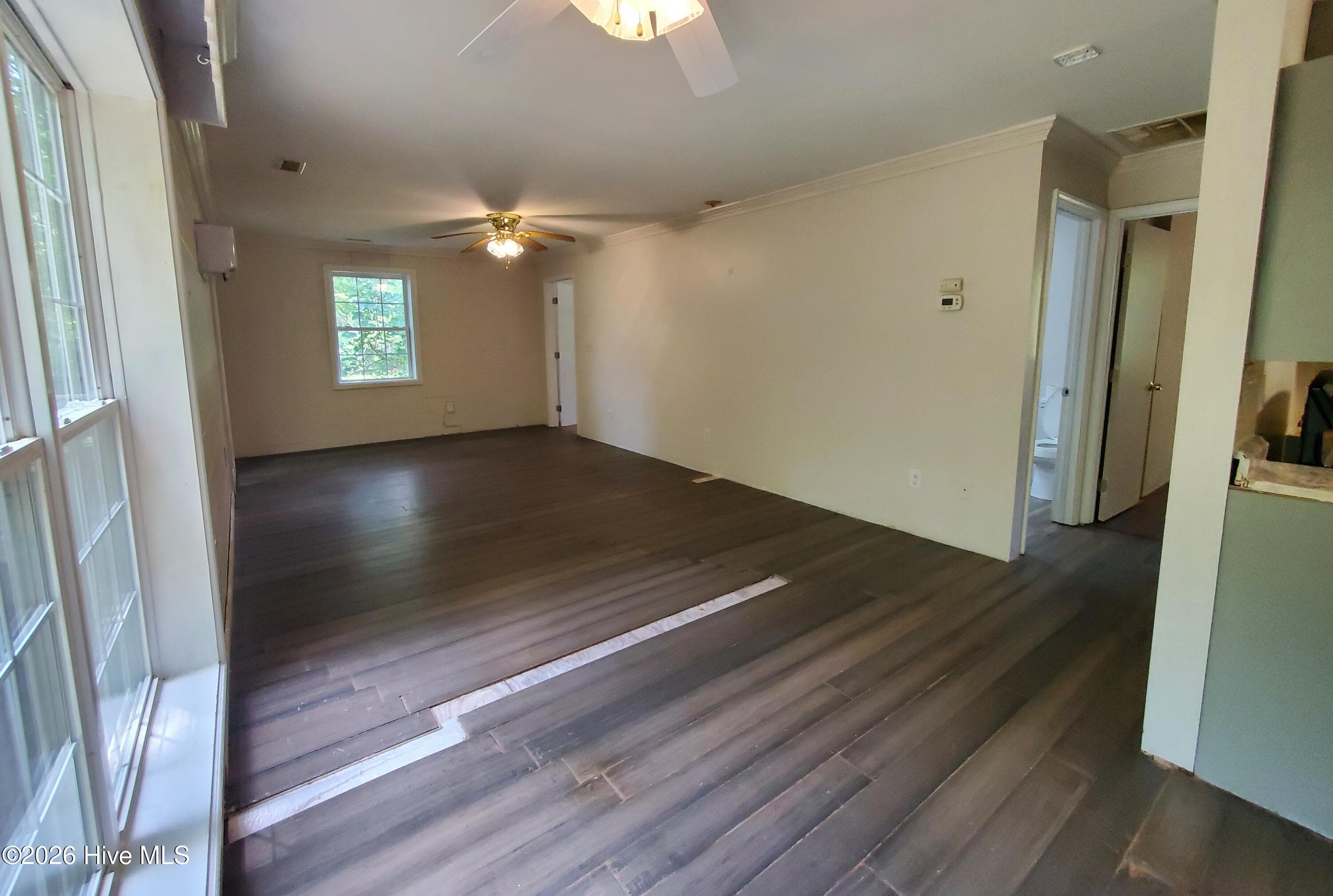 Single Family Residence at 425 Colonial Landing Road SE, Bolivia, NC 28422, photo 11 of 50