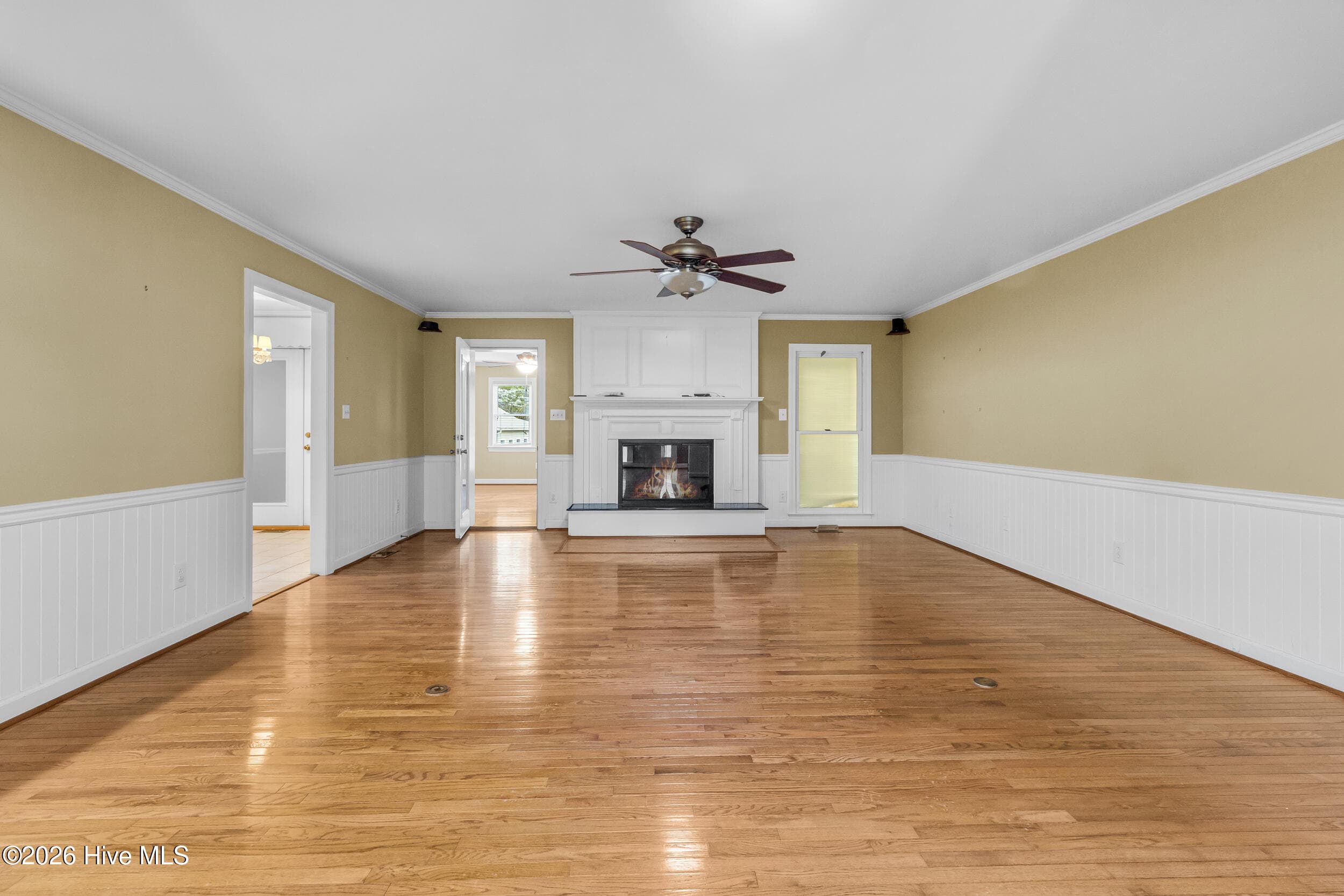 Single Family Residence at 2514 Hickory Street, New Bern, NC 28562, photo 7 of 33