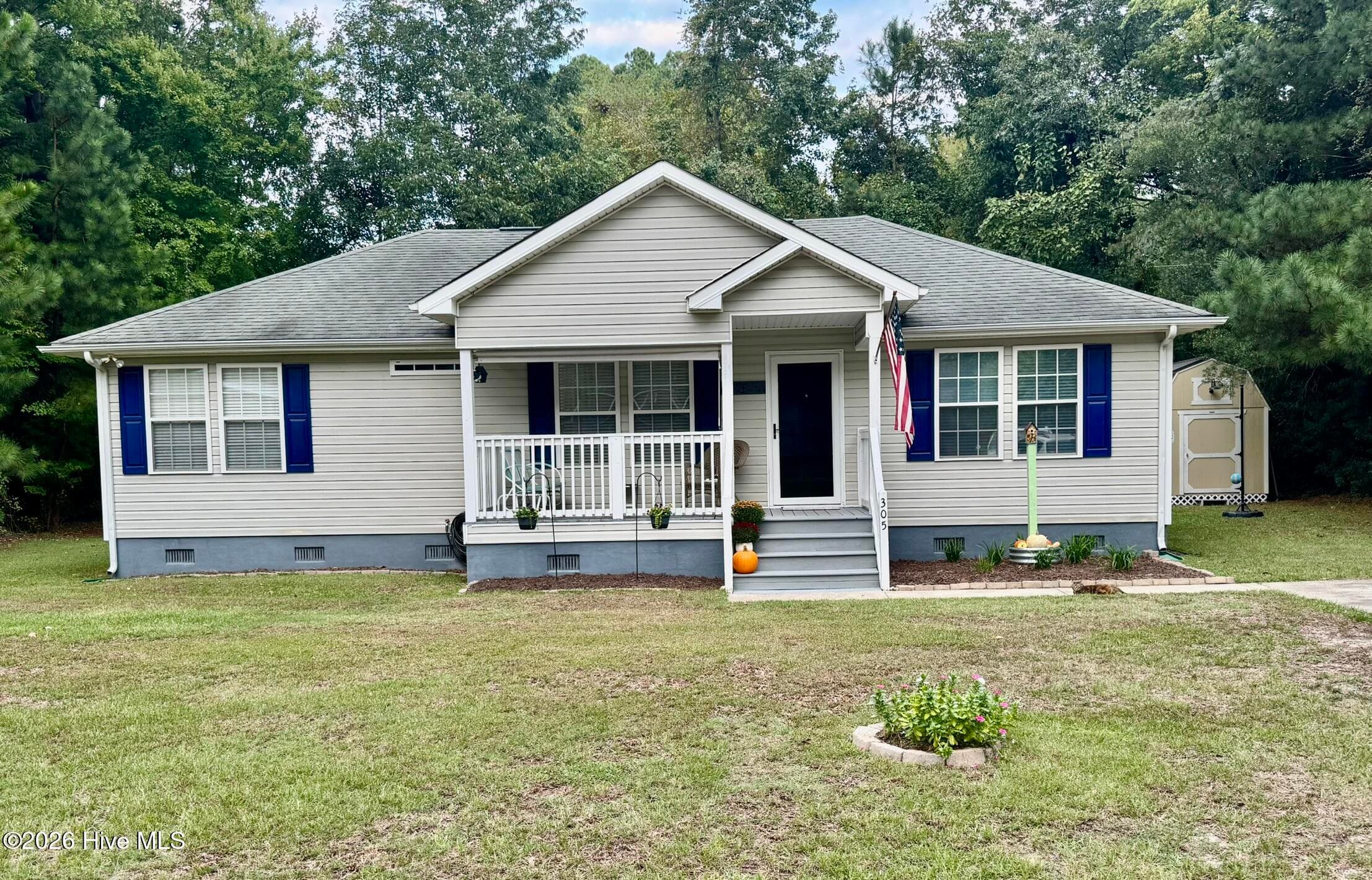 Single Family Residence at 305 Klamath Trail, Edenton, NC 27932, photo 2 of 46