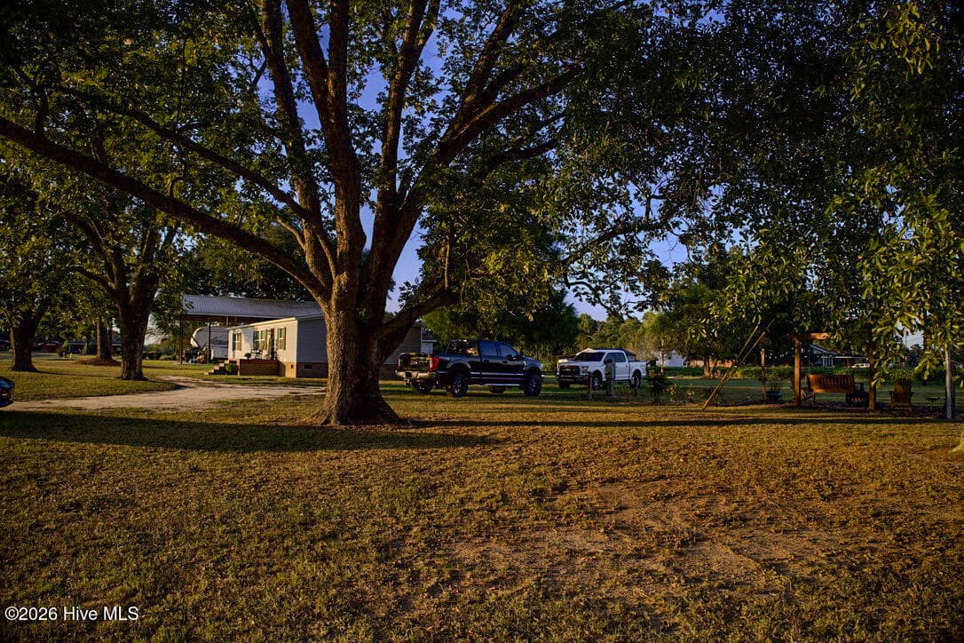 Manufactured Home at 1227 Mclean Road, Lumberton, NC 28358, Lumberton, photo 7 of 32