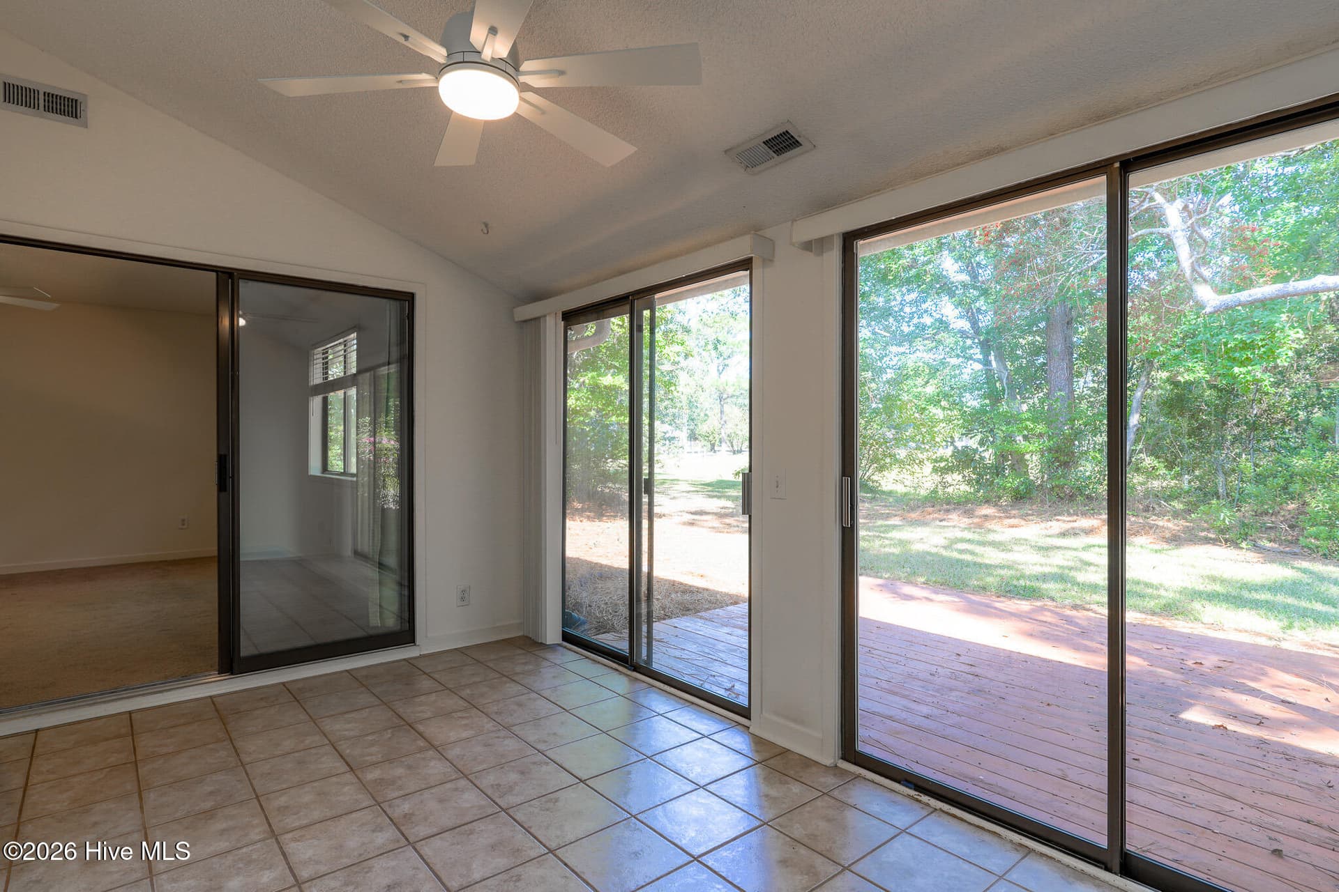 Townhouse at 211 Inland Greens Circle, Wilmington, NC 28405, photo 26 of 114