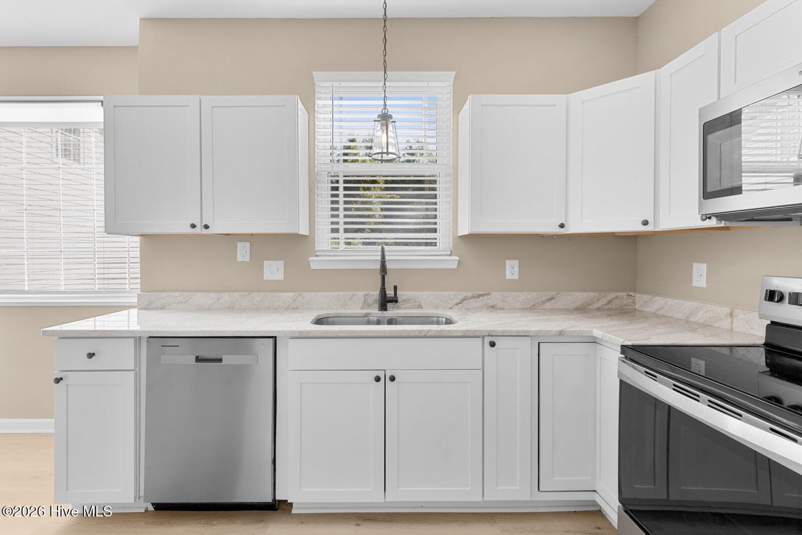 Single Family Residence at 2644 Idlebrook Circle, Midway Park, NC 28544, photo 11 of 43