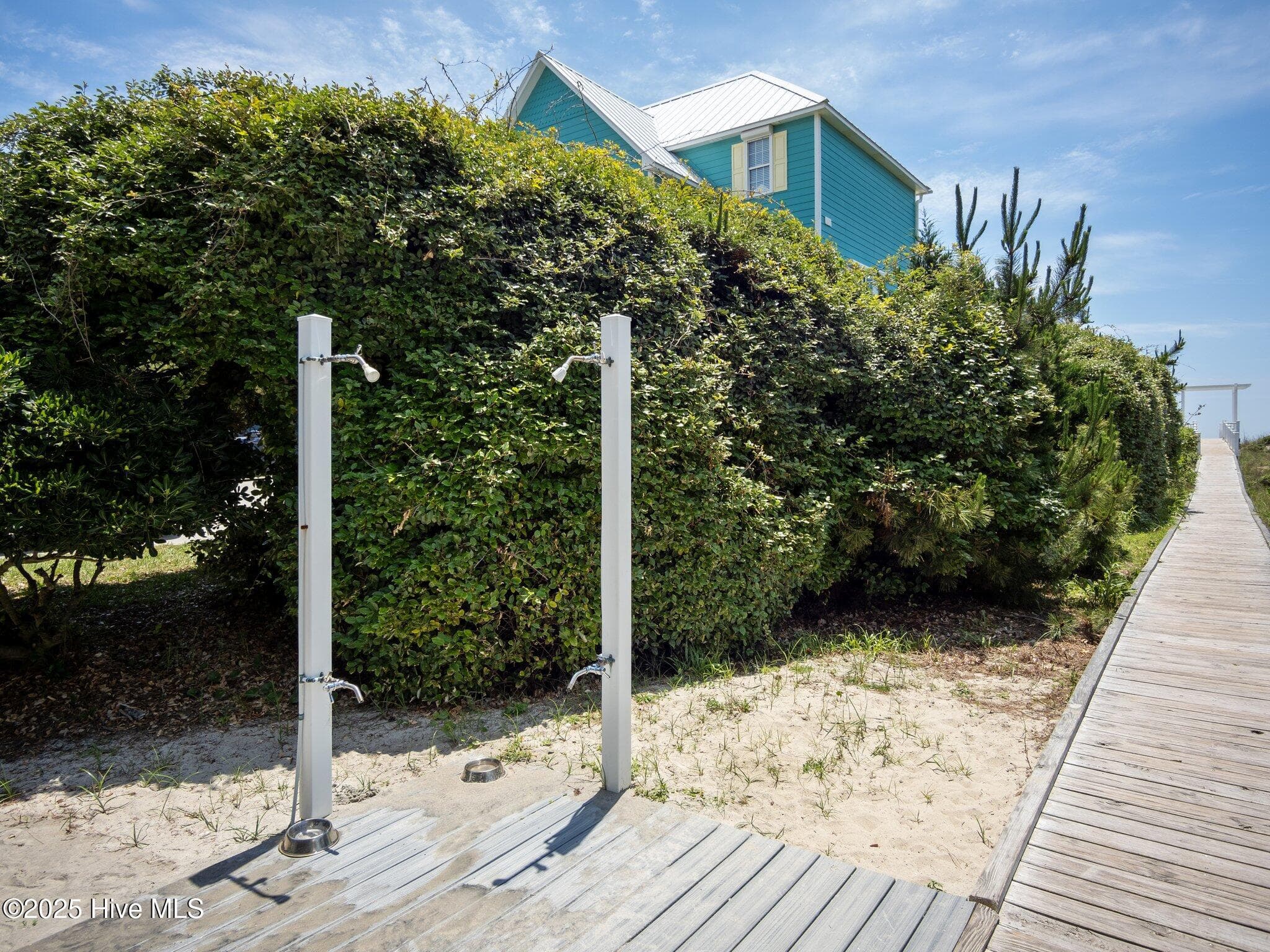 Single Family Residence at 9902 Colonel Hanson Court, Emerald Isle, NC 28594, photo 51 of 56