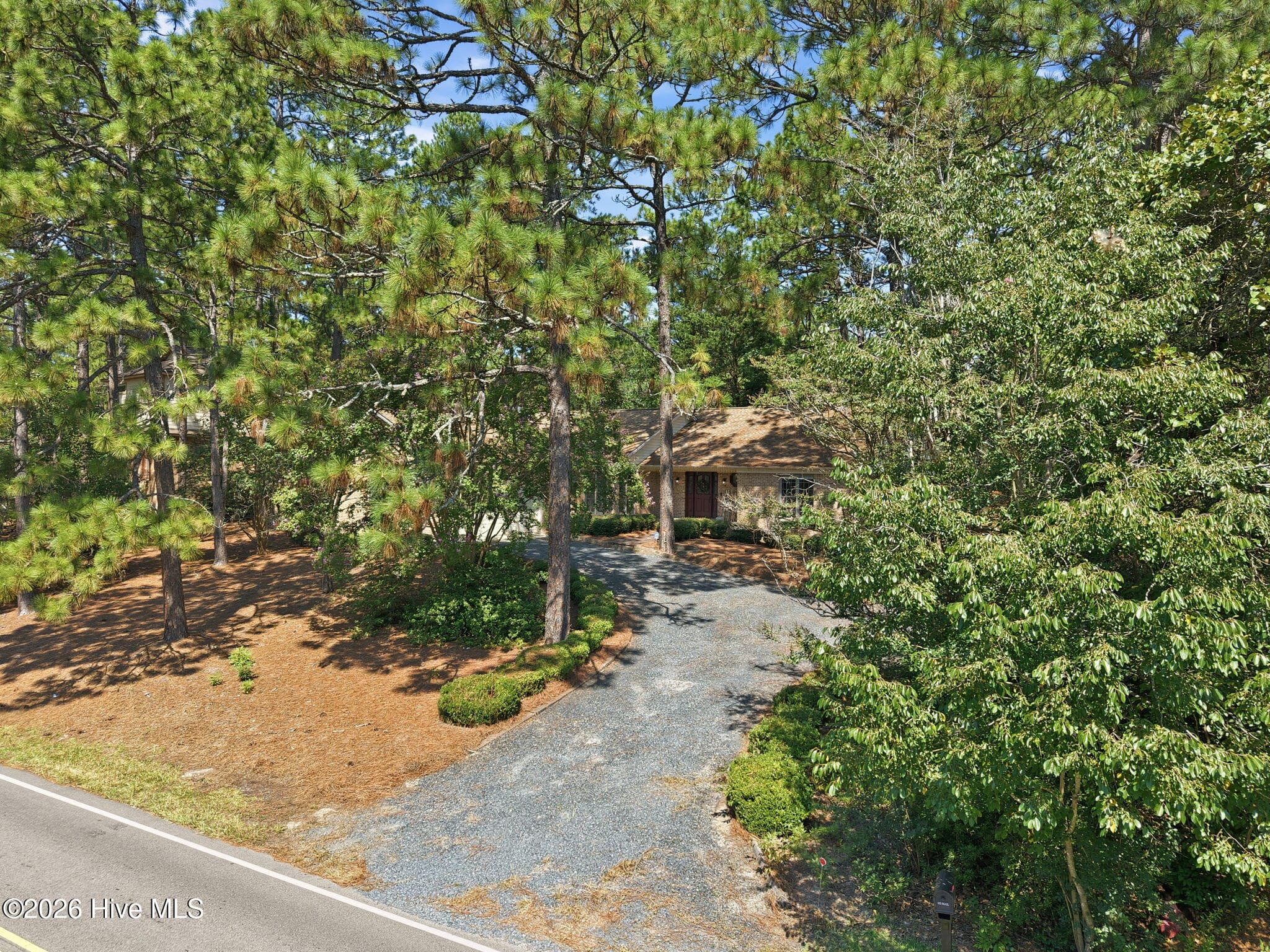 Single Family Residence at 965 Monticello Drive, Pinehurst, NC 28374, photo 5 of 53