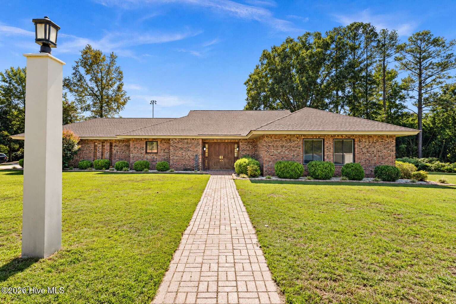 Single Family Residence at 616 E Murphy Street, Wallace, NC 28466, photo 20 of 122