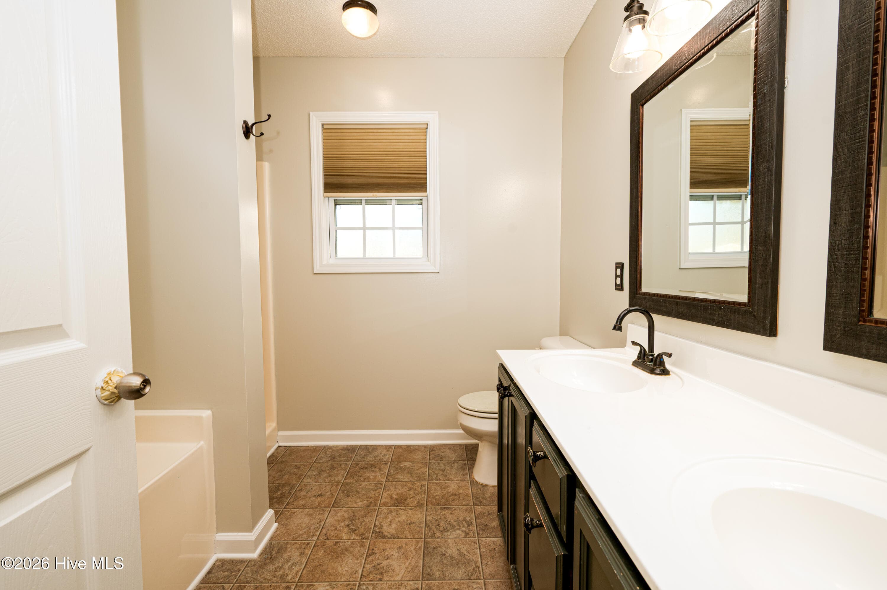 Single Family Residence at 2946 Judge Manly Drive, New Bern, NC 28562, photo 24 of 25