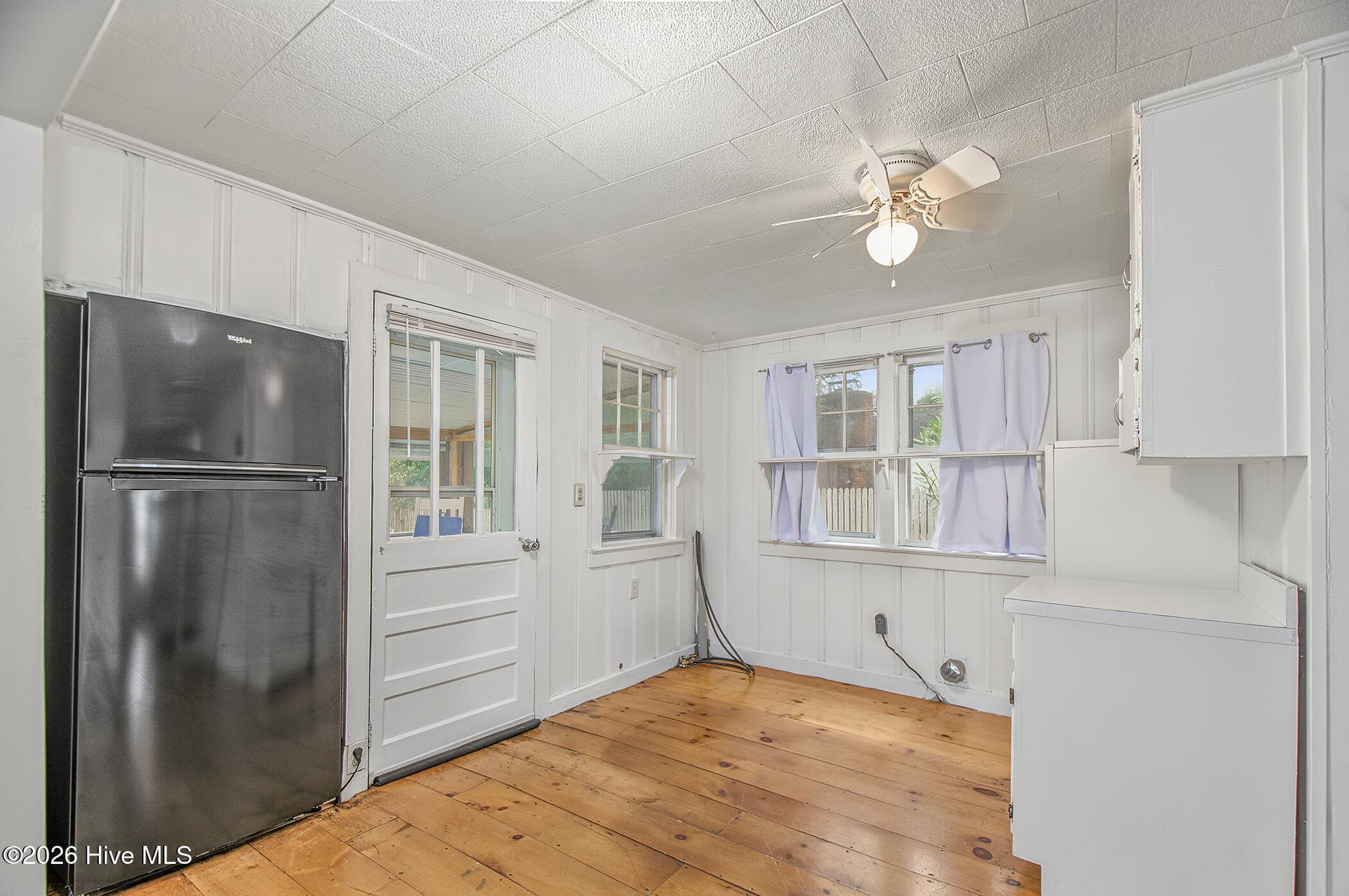 Washer Dryer hook ups - 212 Orange Street, Beaufort, NC 28516