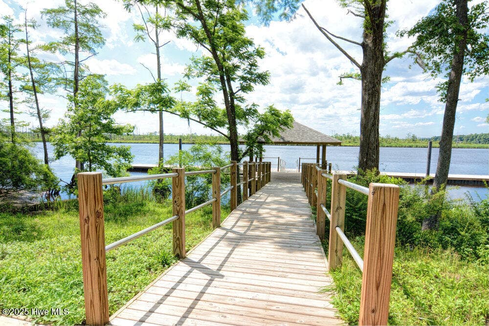 gazebo near marina - 3623 White Cliffs Drive, Castle Hayne, NC 28429