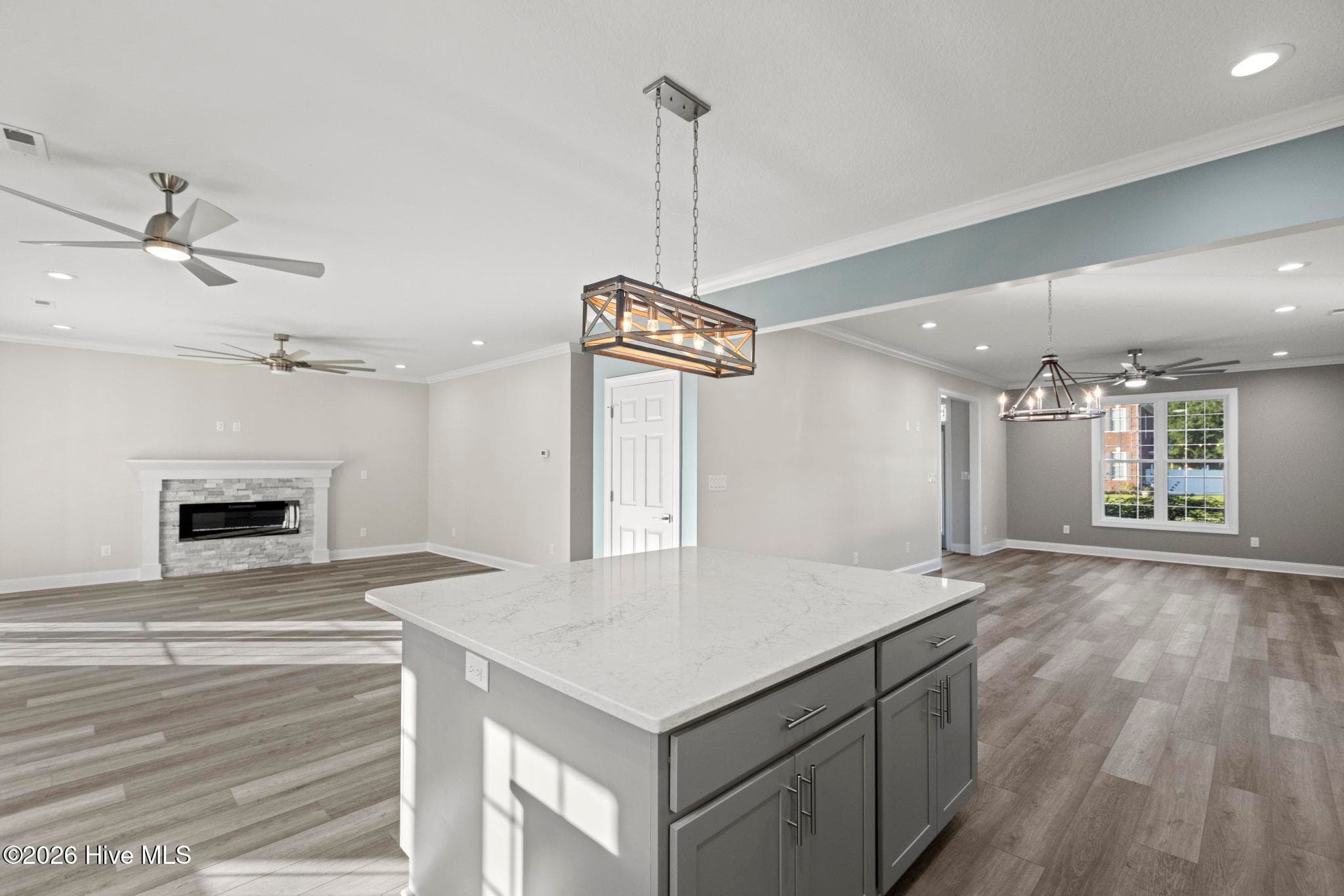 Single Family Residence at 401 King Richard Court, Jacksonville, NC 28546, photo 10 of 46