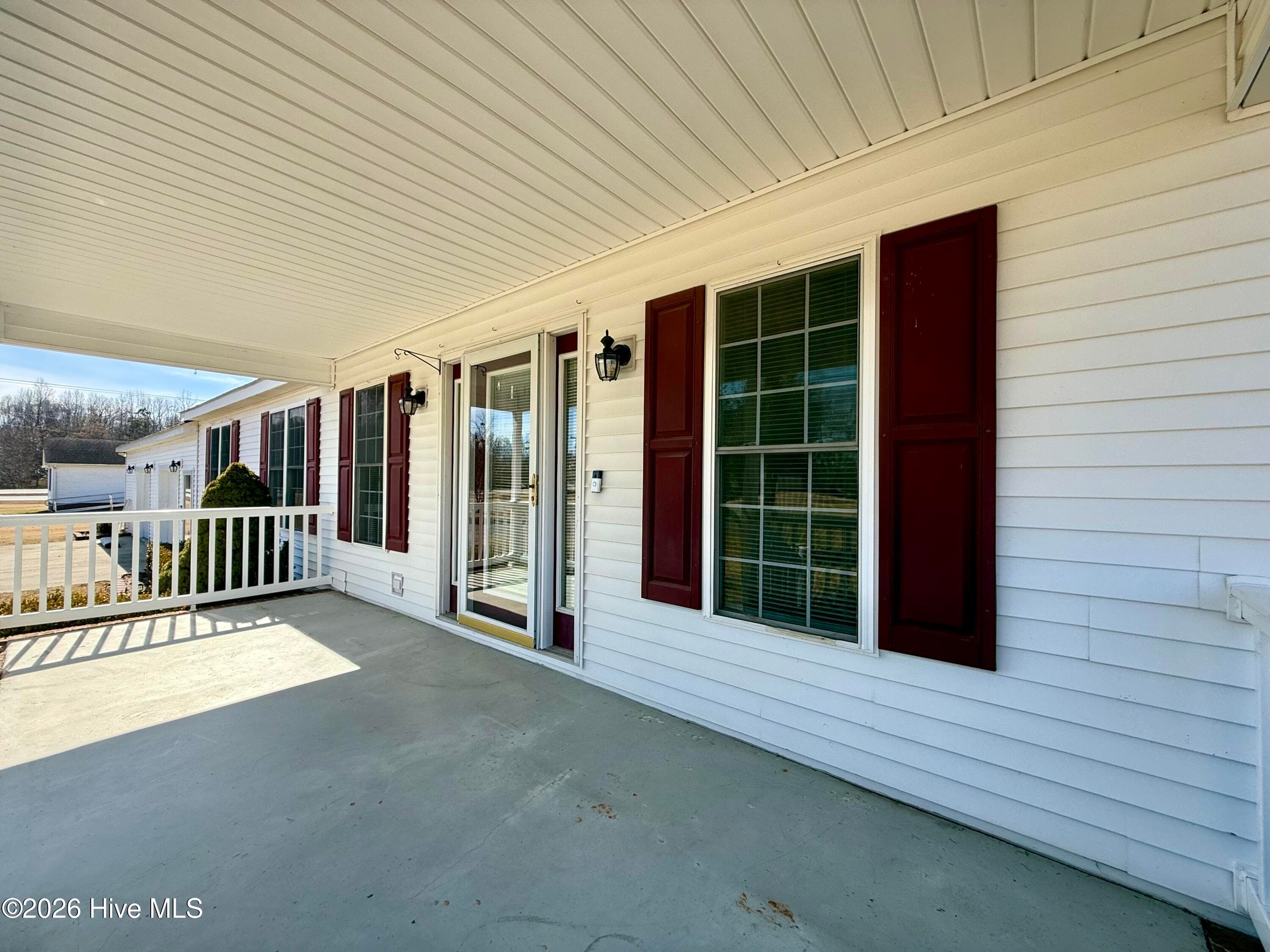 Manufactured Home at 1045 Mascot Lane, Williamston, NC 27892, Williamston, photo 8 of 64