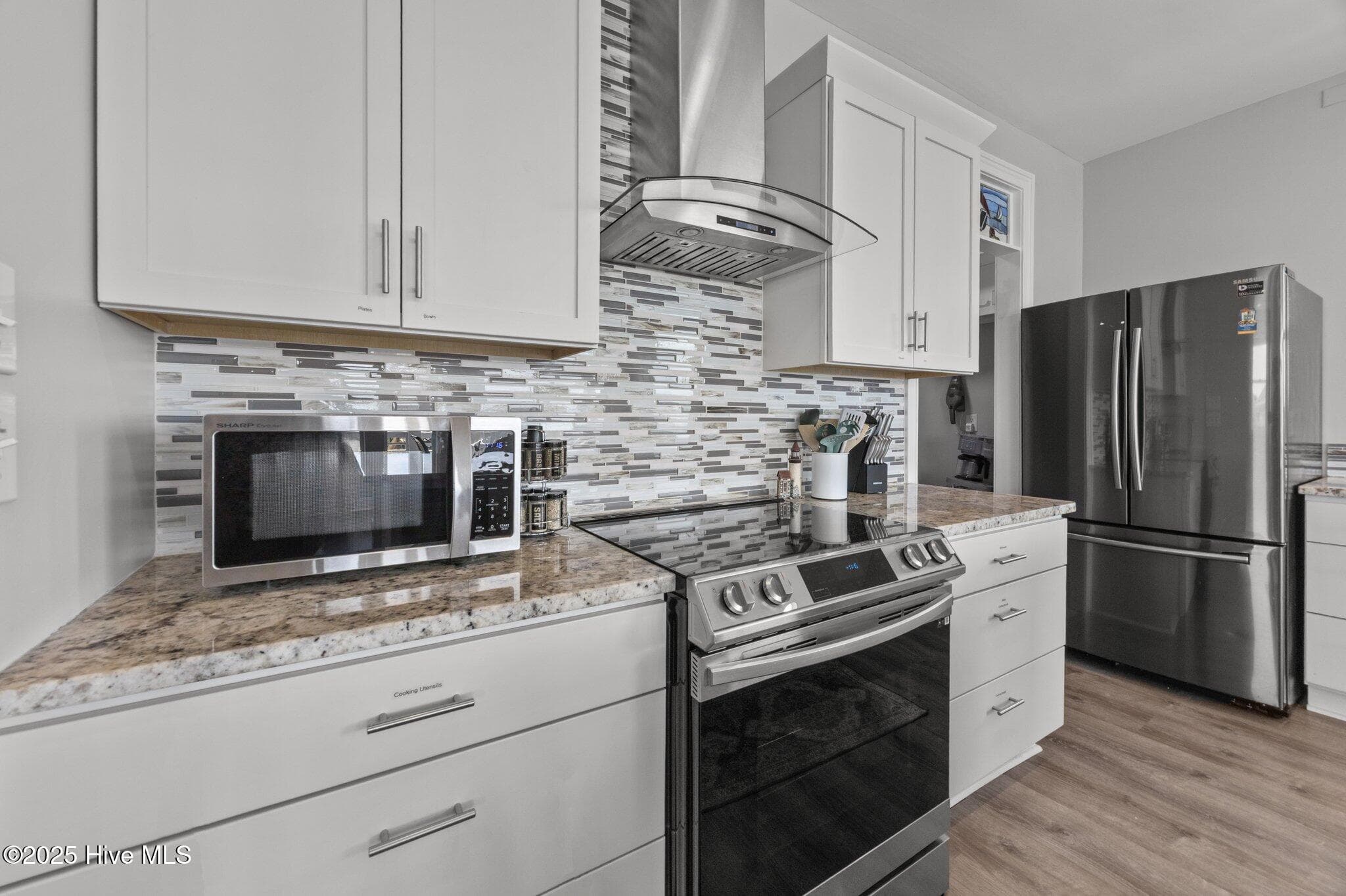 Single Family Residence at 6 Bottlenose Boulevard, North Topsail Beach, NC 28460, photo 29 of 51