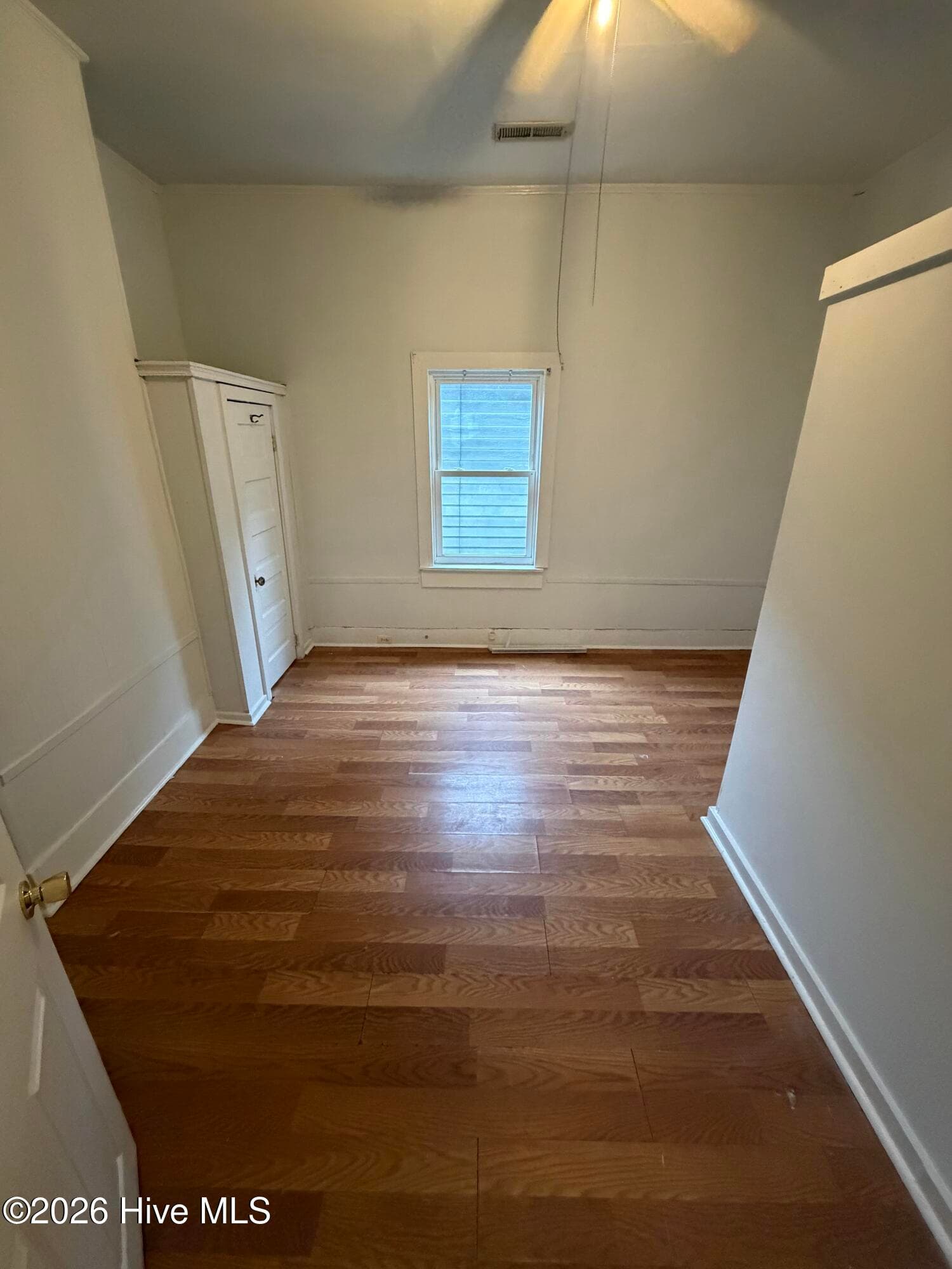 Single Family Residence at 317 Queen Street, Wilmington, NC 28401, photo 6 of 14