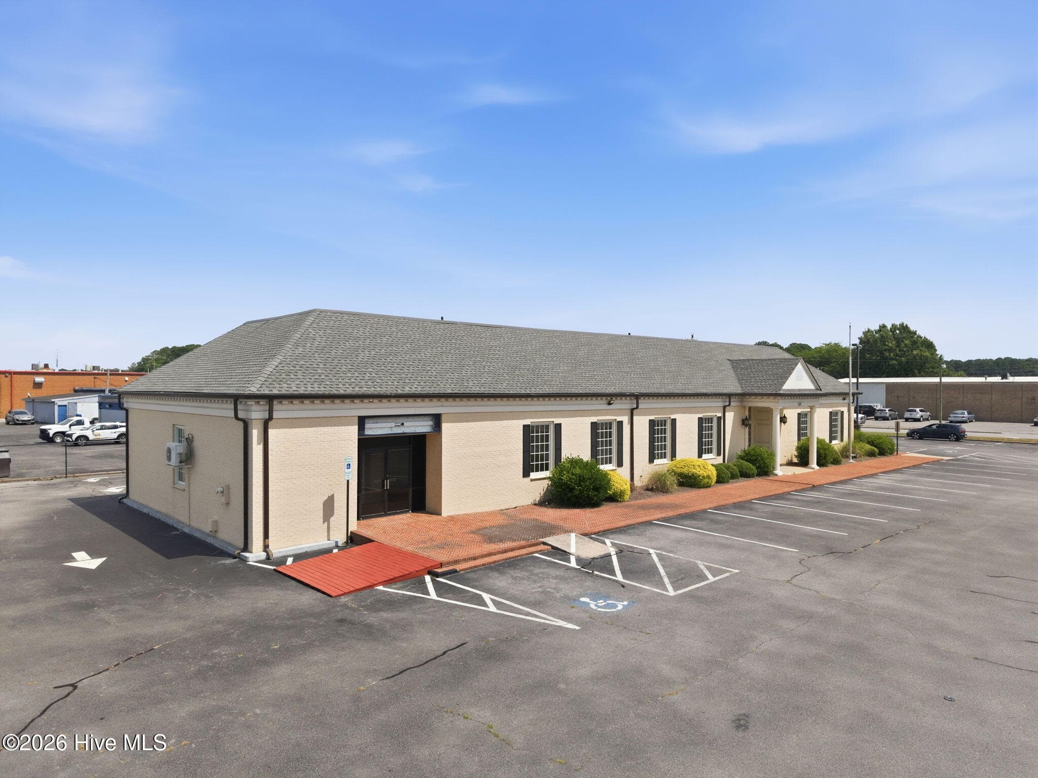 3111 S Memorial Drive, Greenville, NC 27834