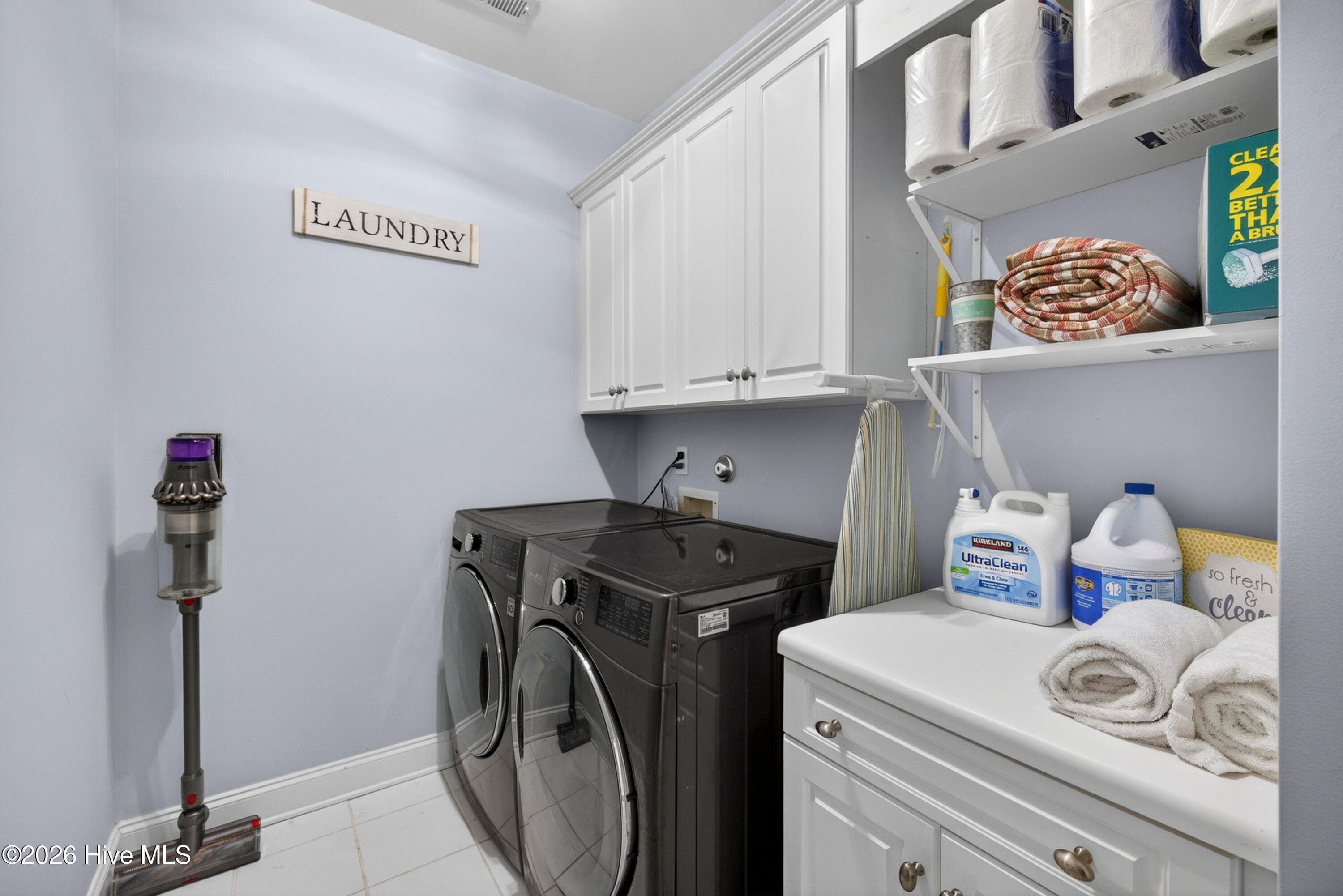 Single Family Residence at 8900 Champion Hills Drive, Wilmington, NC 28411, photo 33 of 87