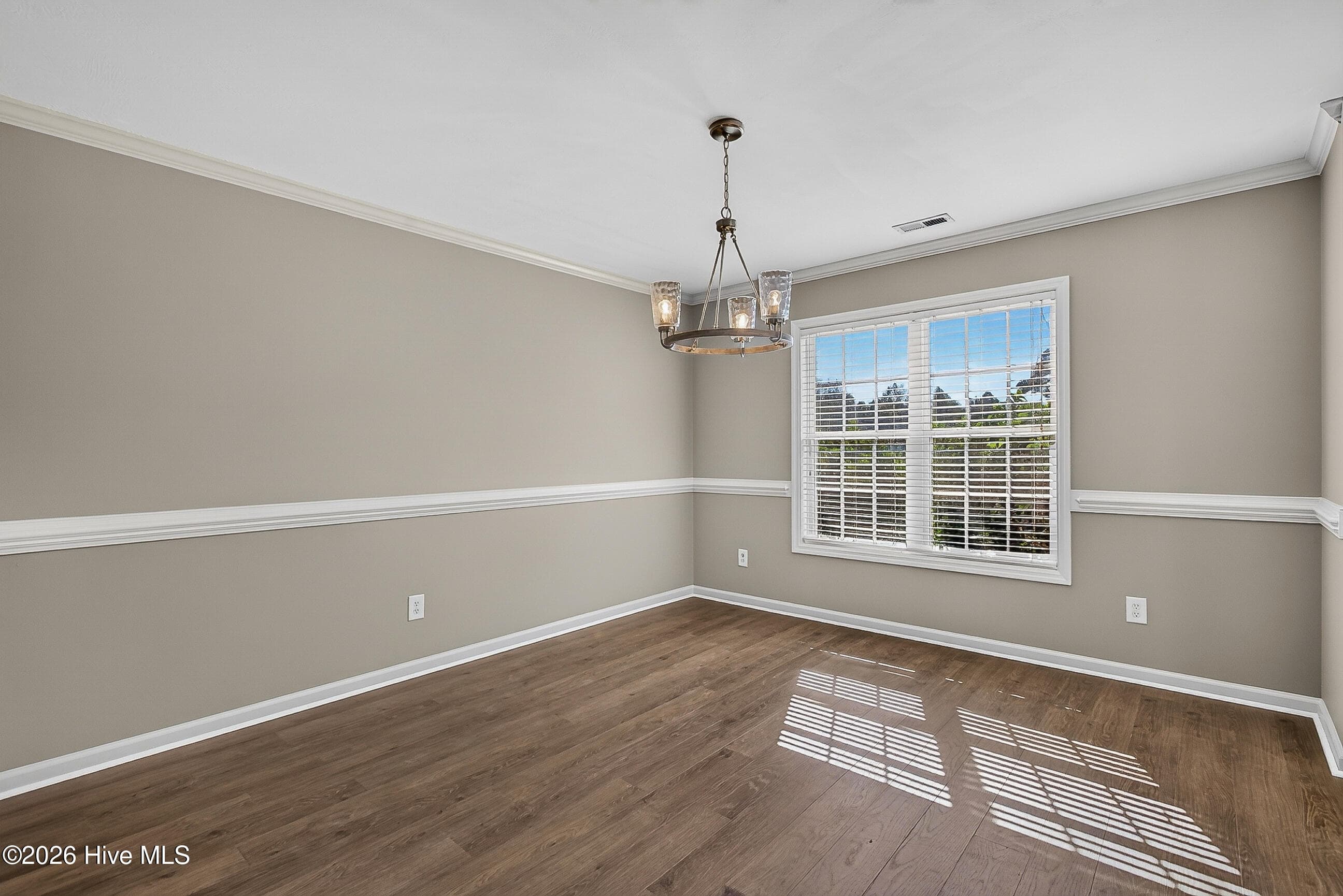 Single Family Residence at 172 E Ridge Court, Jacksonville, NC 28540, photo 9 of 50
