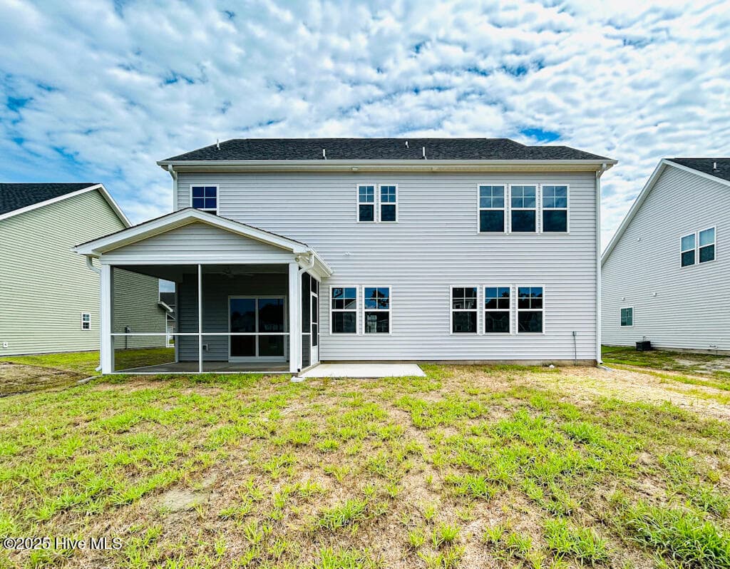 Single Family Residence at 504 Yellow Birch Way, Hubert, NC 28539, photo 14 of 90