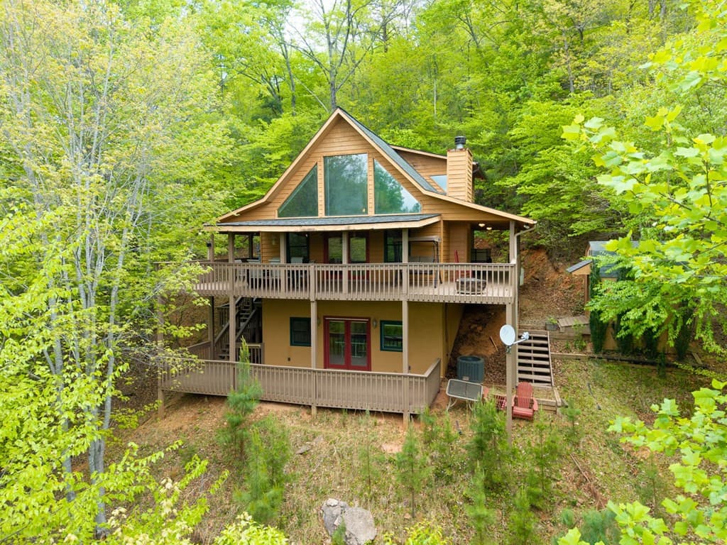 176 New Castle Road, Murphy, NC 28906