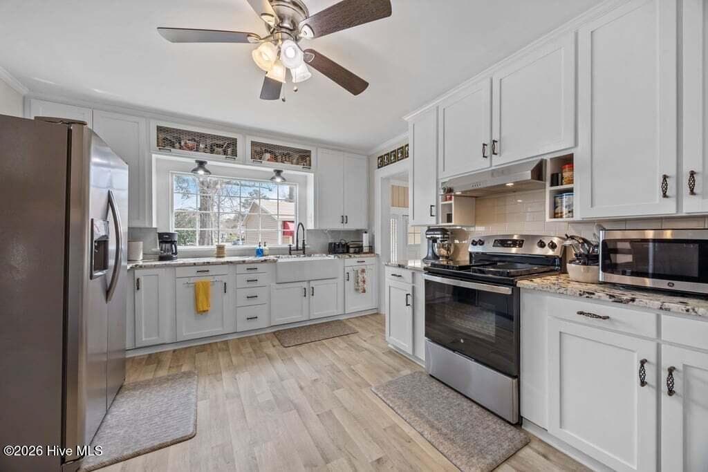 KITCHEN - 1307 N Respess Street, Washington, NC 27889