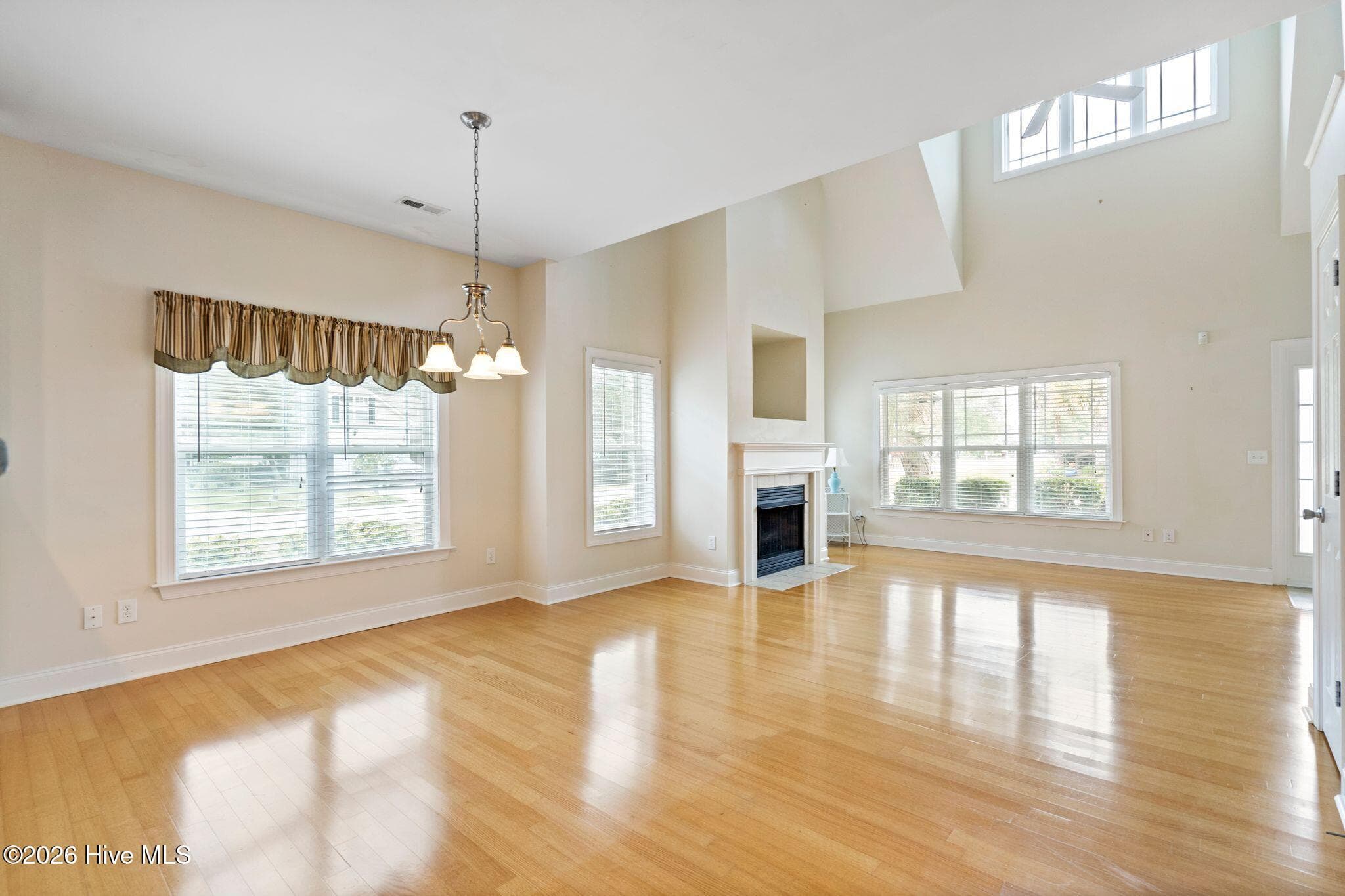 Townhouse at 100 Painted Bunting Court, Hampstead, NC 28443, photo 11 of 58