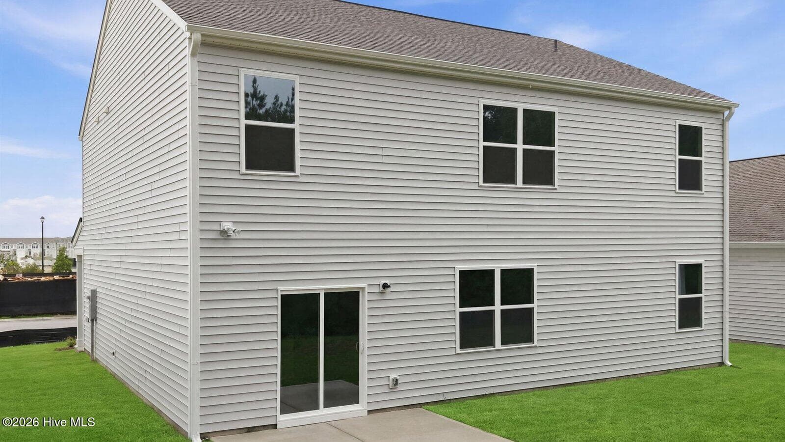 Single Family Residence at 1405 Green Ridge Drive, Winterville, NC 28590, photo 4 of 4