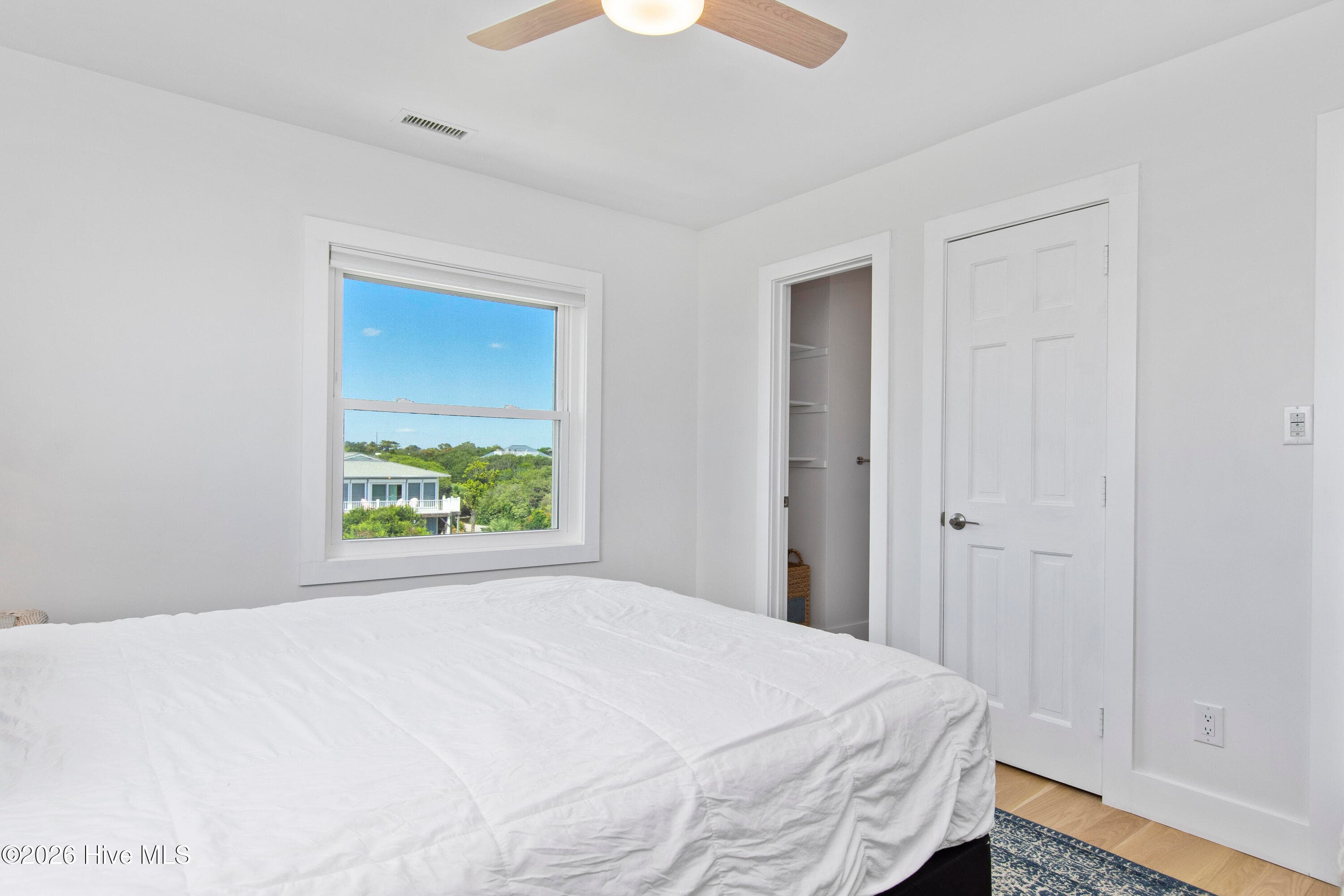 Single Family Residence at 7321 Ocean Drive, Emerald Isle, NC 28594, photo 33 of 75