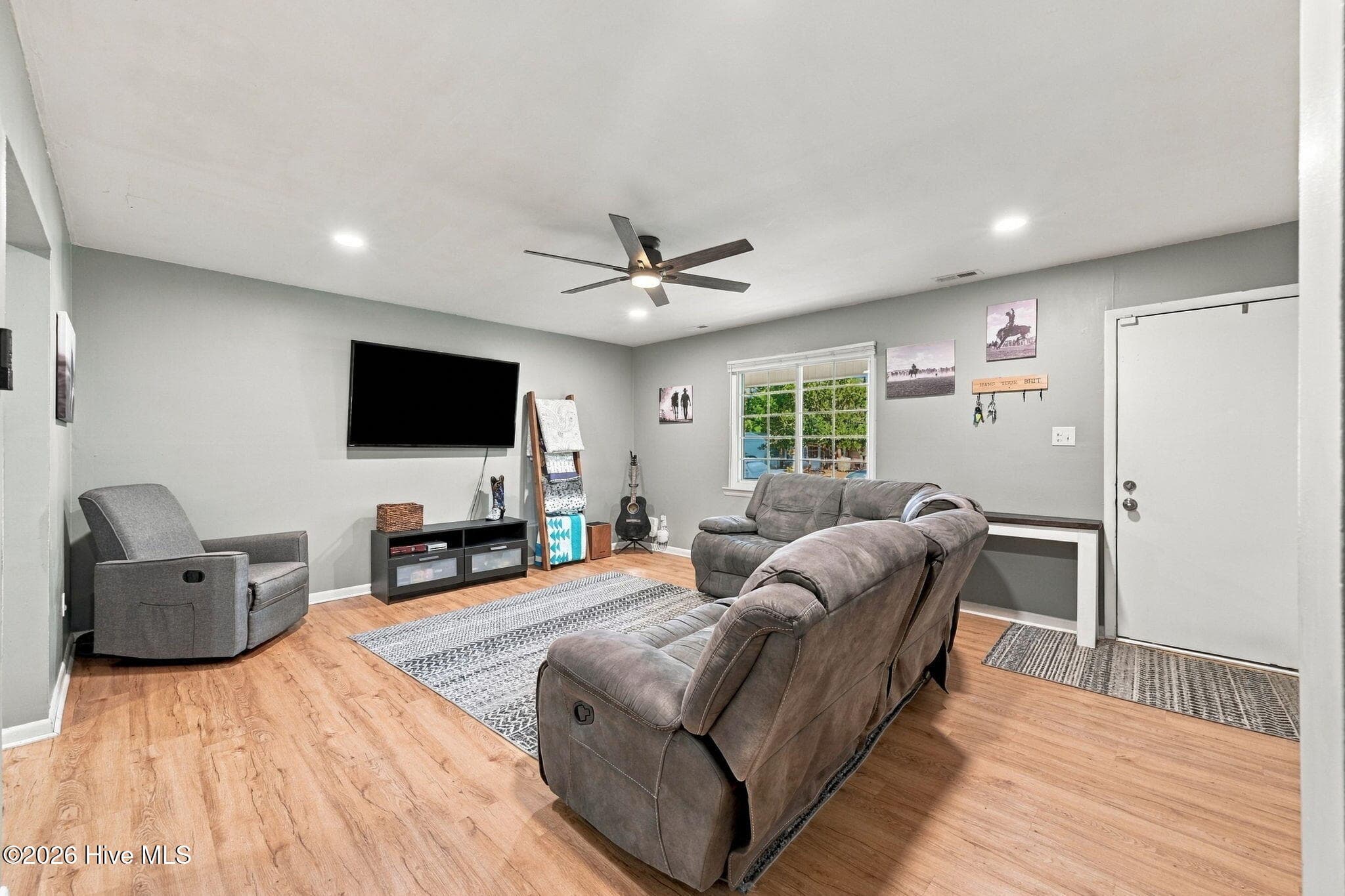 Single Family Residence at 18 Walnut Drive, Jacksonville, NC 28546, photo 18 of 62