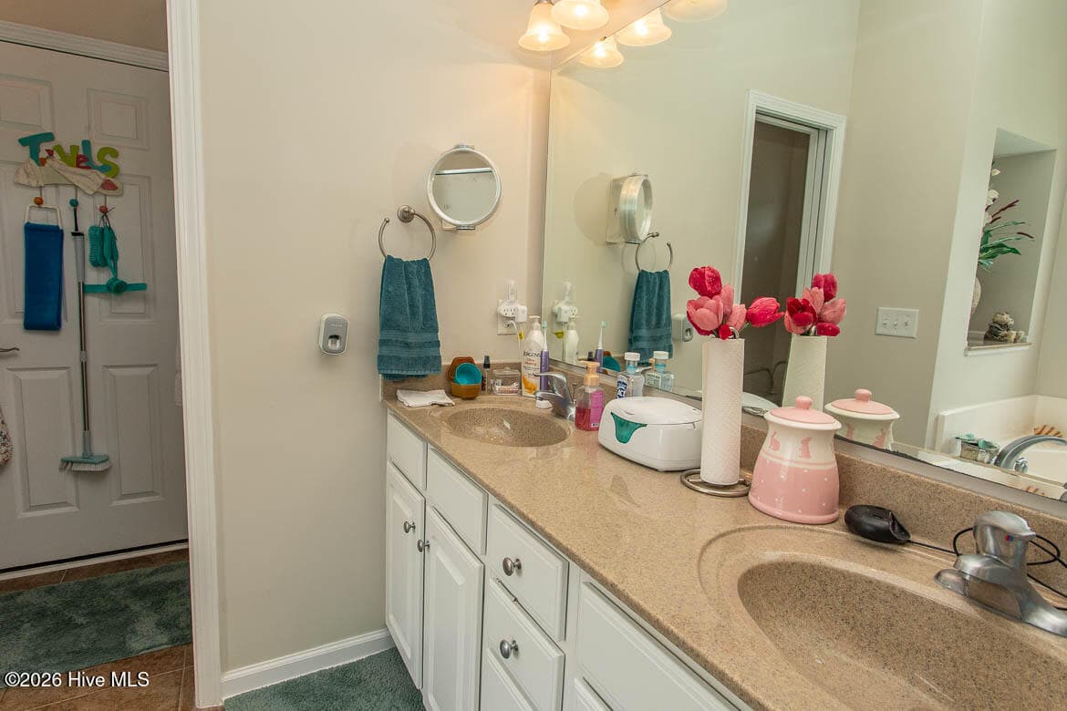 Single Family Residence at 445 Kershaw Street NW, Calabash, NC 28467, photo 17 of 21