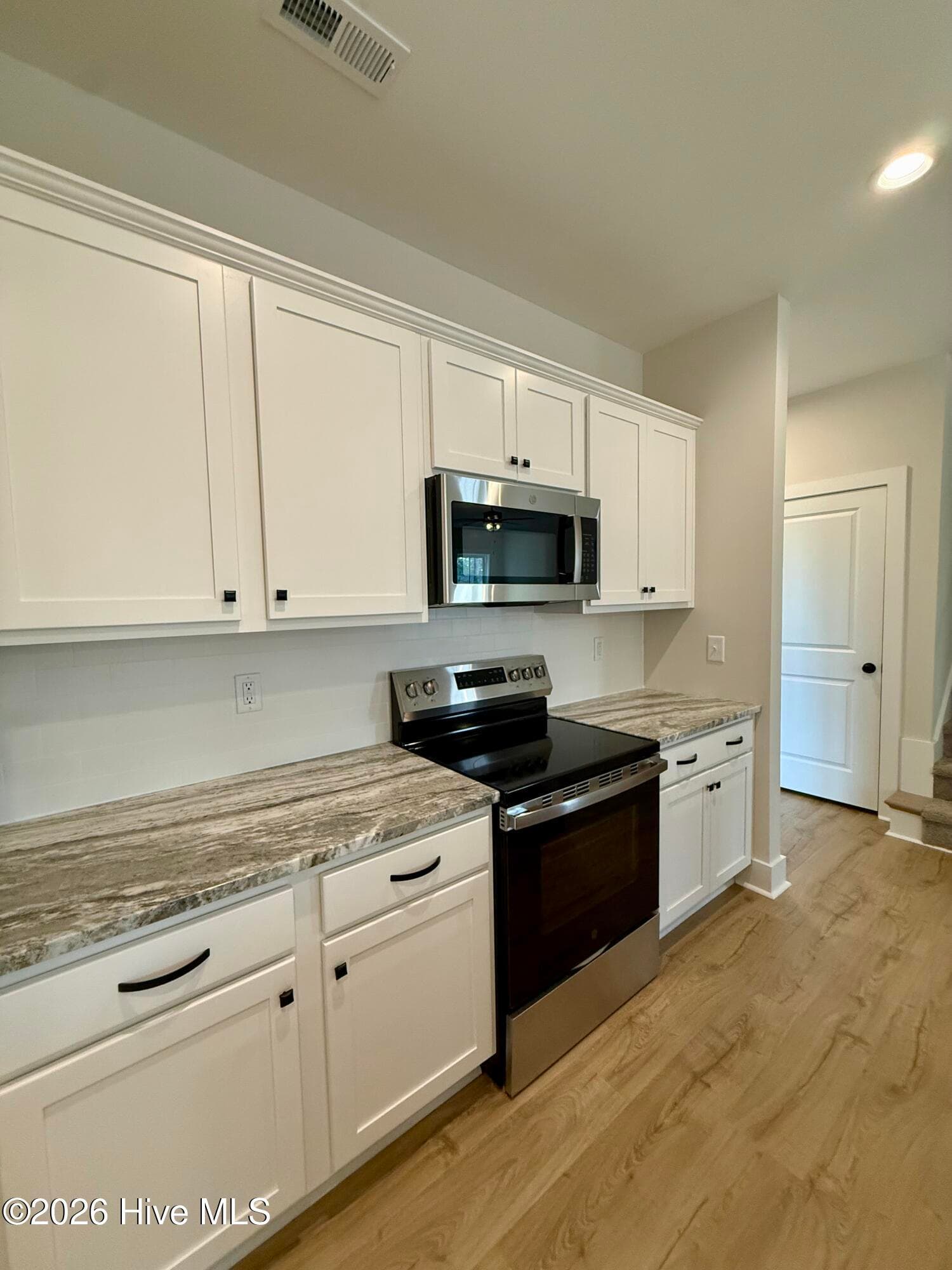 Single Family Residence at 158 Spring Meadows Drive, Aberdeen, NC 28315, photo 6 of 24