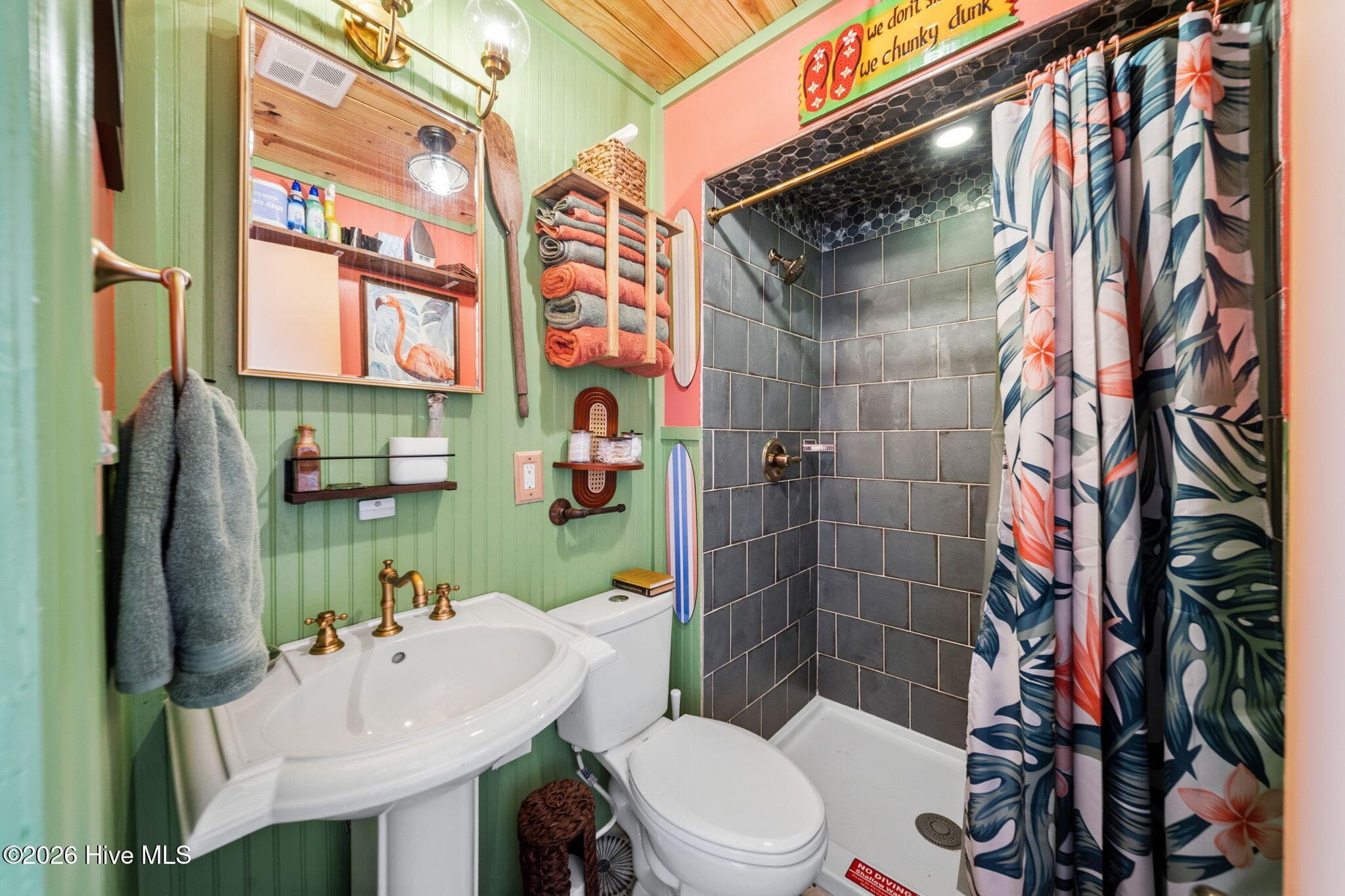 Triplex at 418 Campbell Street, Wilmington, NC 28401, photo 44 of 59