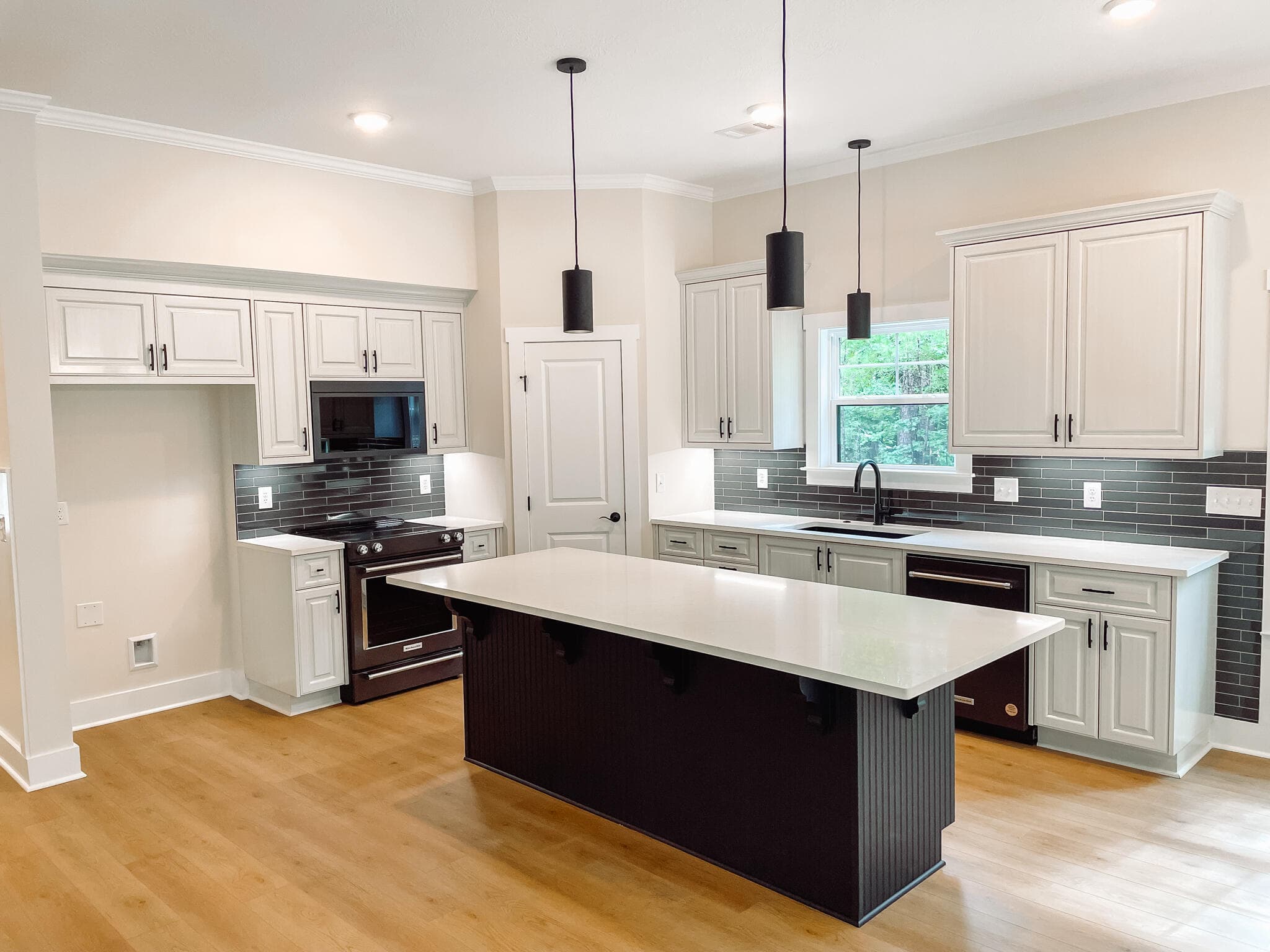 Single Family Residence at 114 Rhett Drive, McCormick, SC 29835, photo 6 of 25