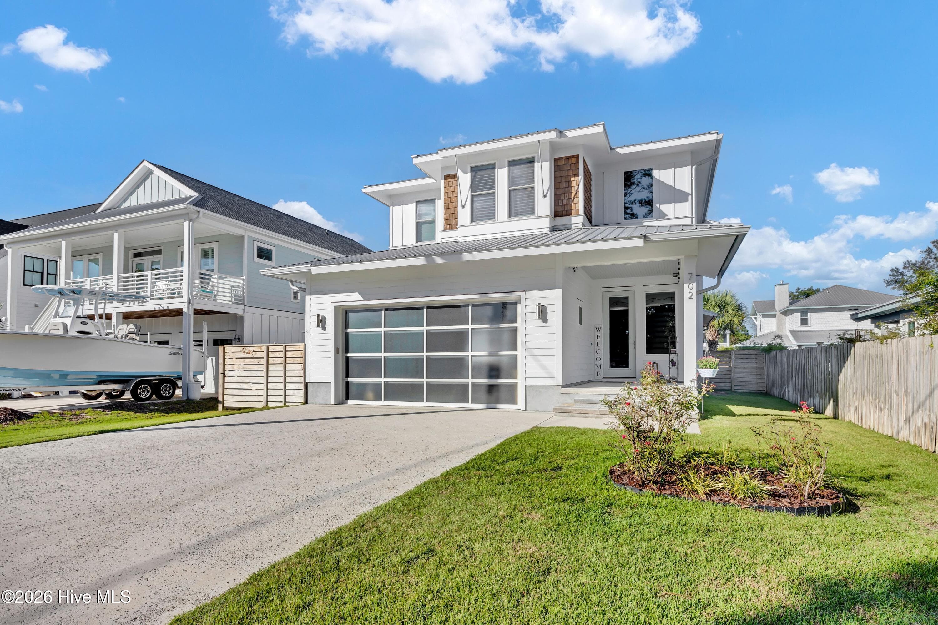 Single Family Residence at 702 Fayetteville Avenue, Carolina Beach, NC 28428, photo 3 of 31