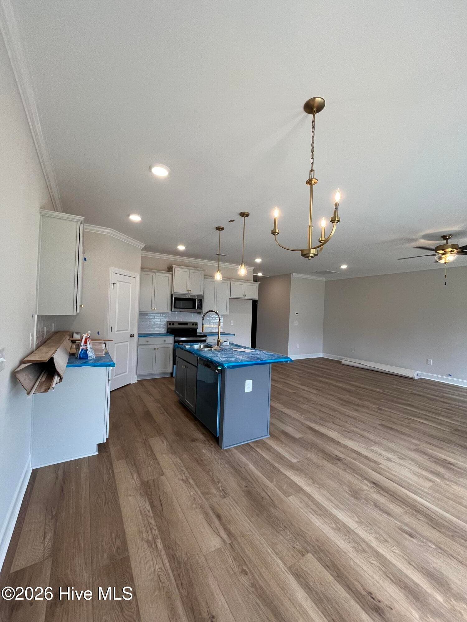 open space makes this live large !!! Gold tone lighting and hardware , really must see -- nice finishing touches - 3229 Meadow Drive, Farmville, NC 27828