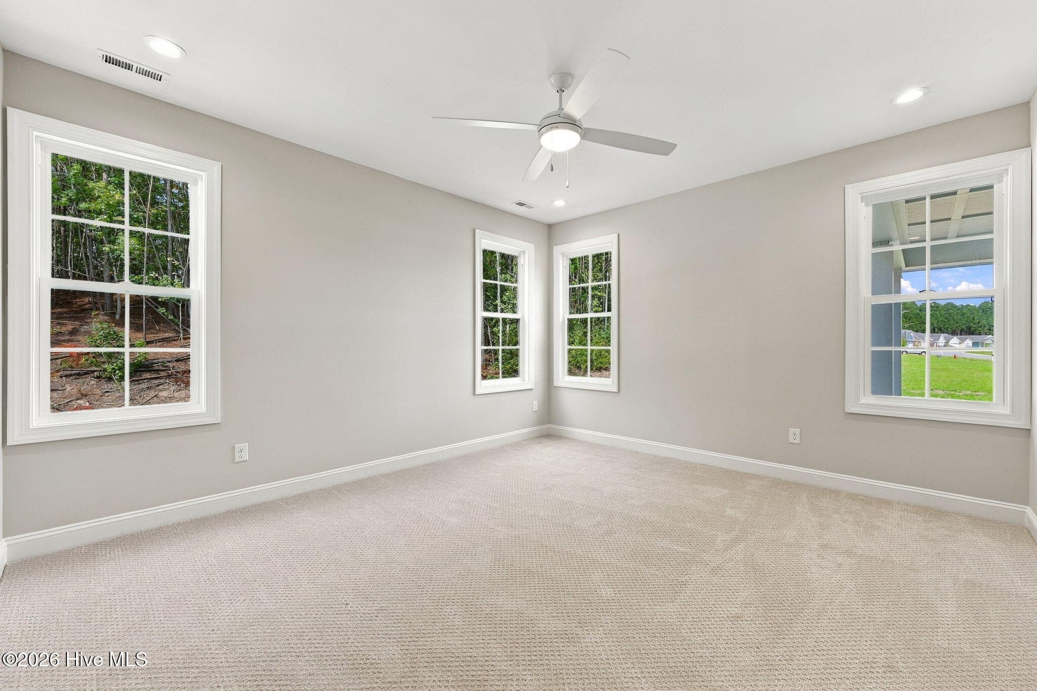 Main level Primary suite - 4004 Brighton Drive, New Bern, NC 28562