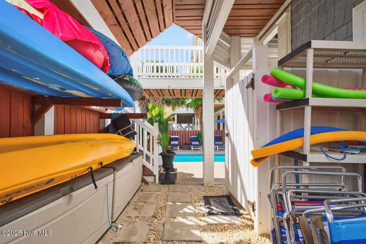 Single Family Residence at 7 Coggeshall Drive W, Ocean Isle Beach, NC 28469, Ocean Isle Beach, photo 3 of 6