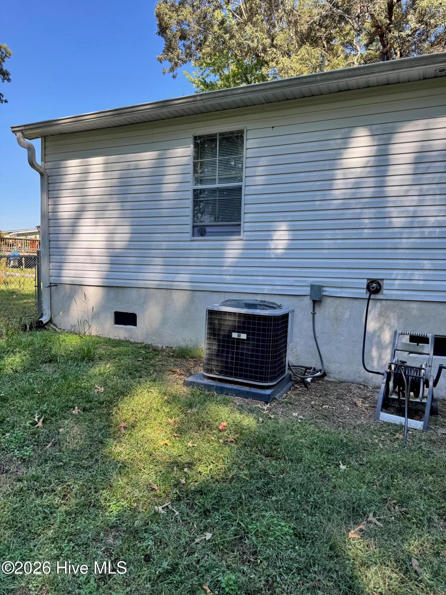 Manufactured Home at 3205 Deanswood Drive, Kinston, NC 28504, Kinston, photo 16 of 19