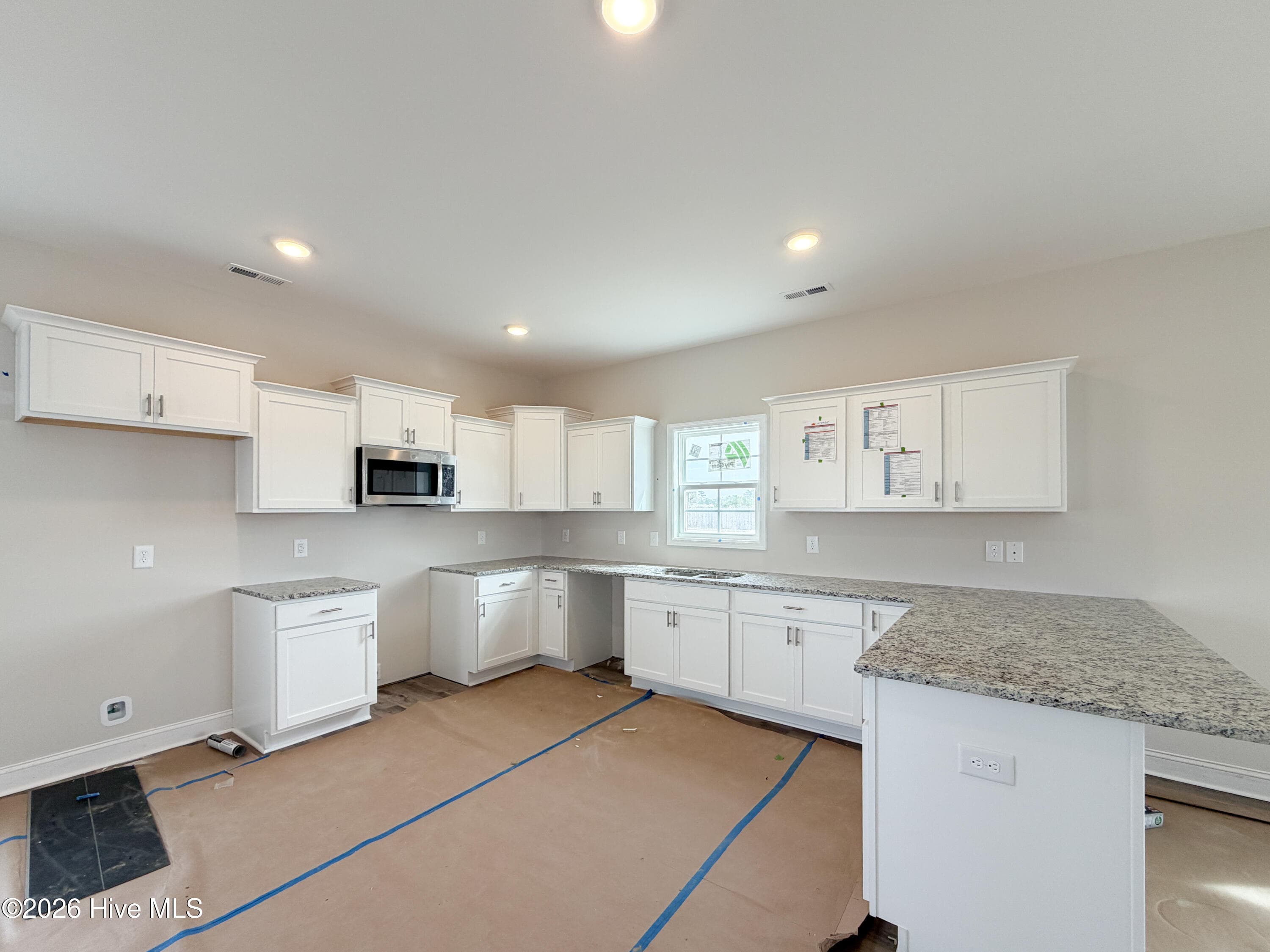 Single Family Residence at 750 Aria Lane, Hubert, NC 28539, photo 2 of 5