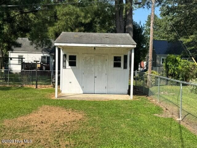 Single Family Residence at 913 N Colony Avenue N, Ahoskie, NC 27910, photo 3 of 3