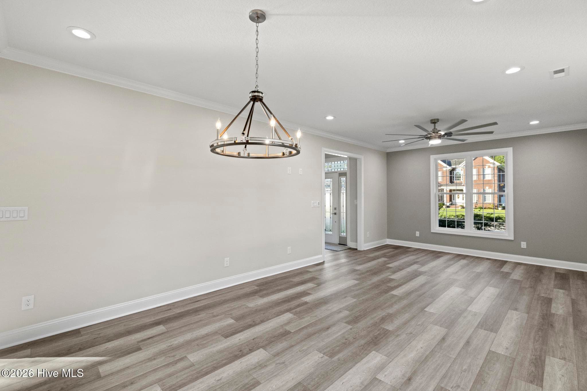 Single Family Residence at 401 King Richard Court, Jacksonville, NC 28546, photo 7 of 46