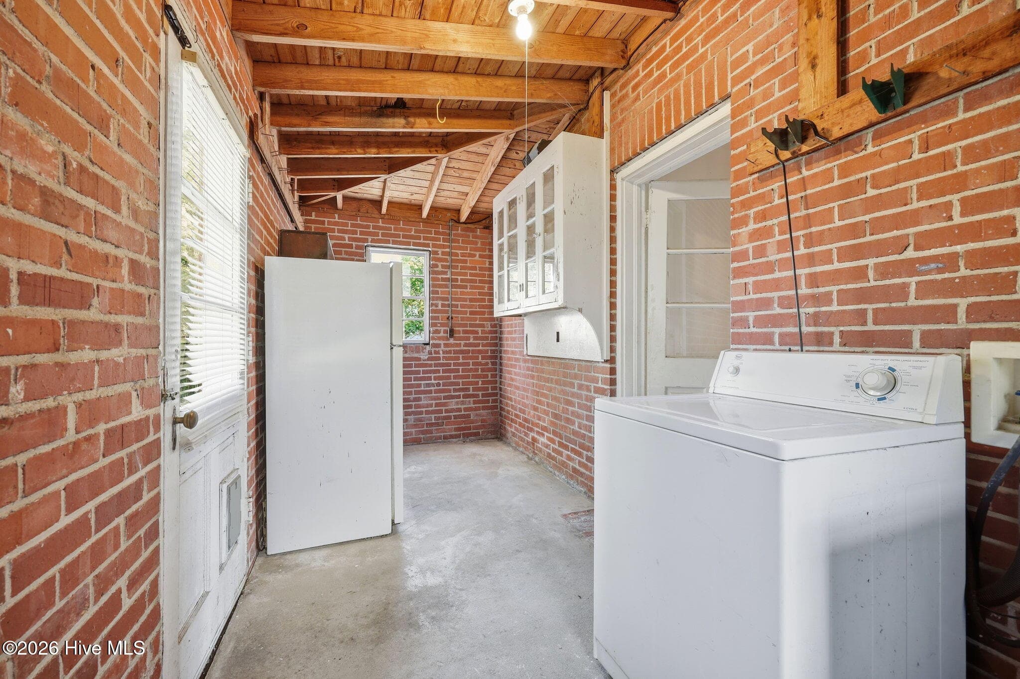 Single Family Residence at 1108 Summit Avenue, Washington, NC 27889, photo 26 of 49