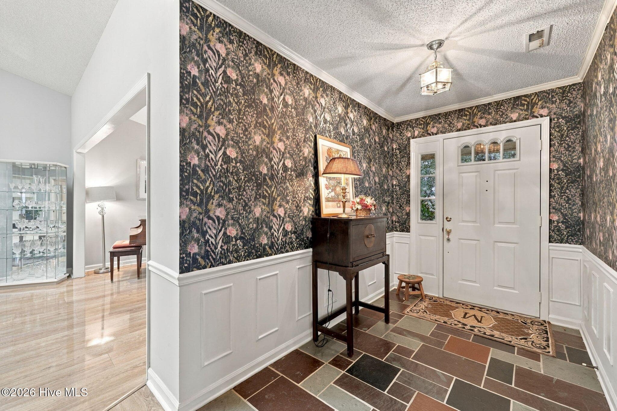 Entrance Foyer - 5914 Santo Domingo Court, New Bern, NC 28560