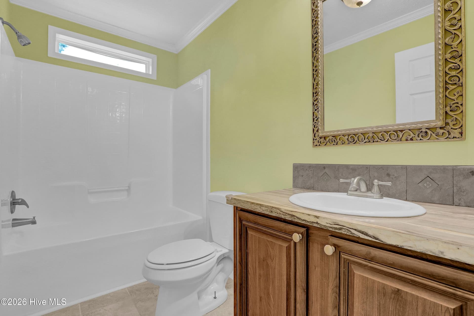 Manufactured Home at 570 King Drive, Hampstead, NC 28443, photo 16 of 40