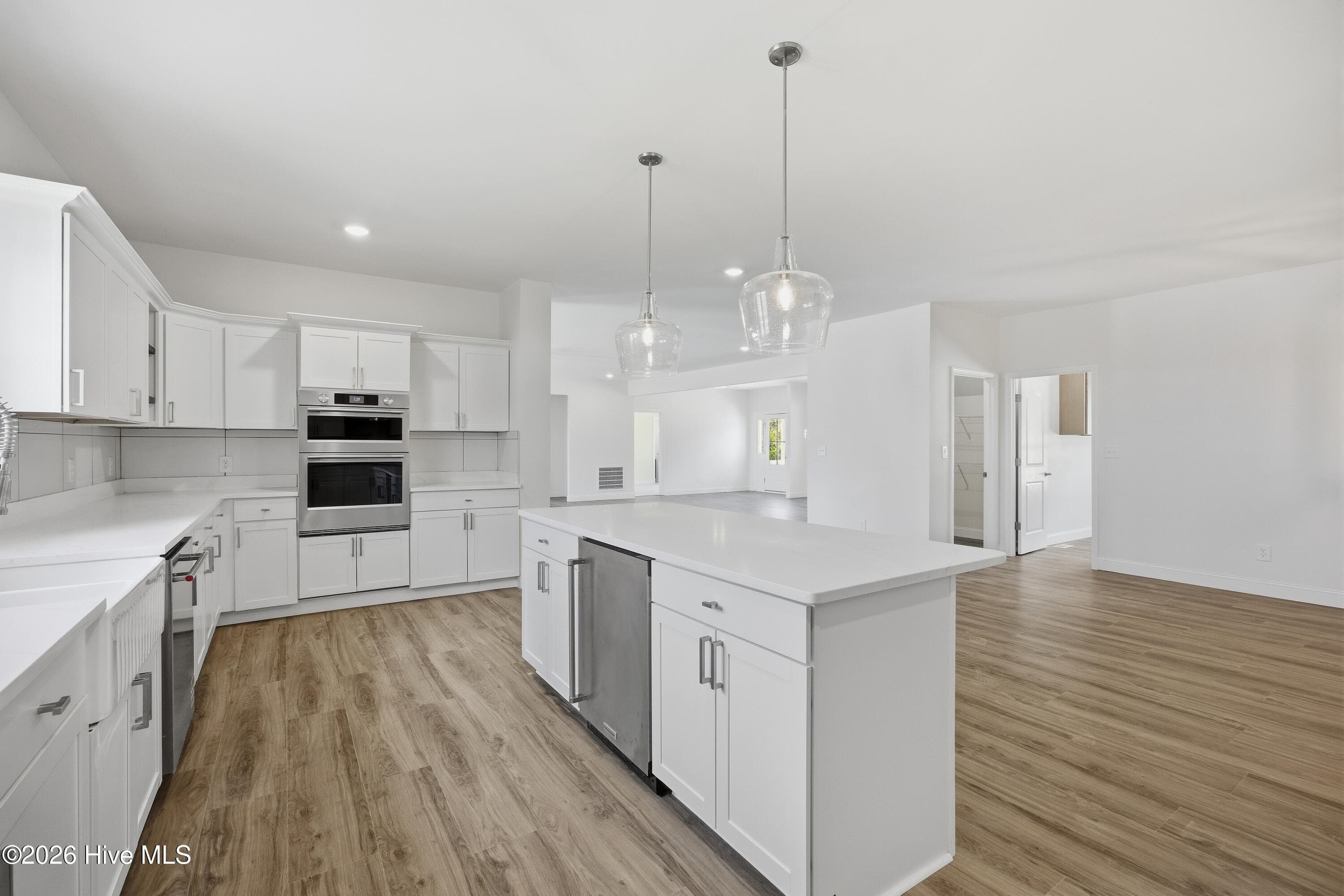 Single Family Residence at 106 Elizabeth Way Court, Swansboro, NC 28584, photo 22 of 63