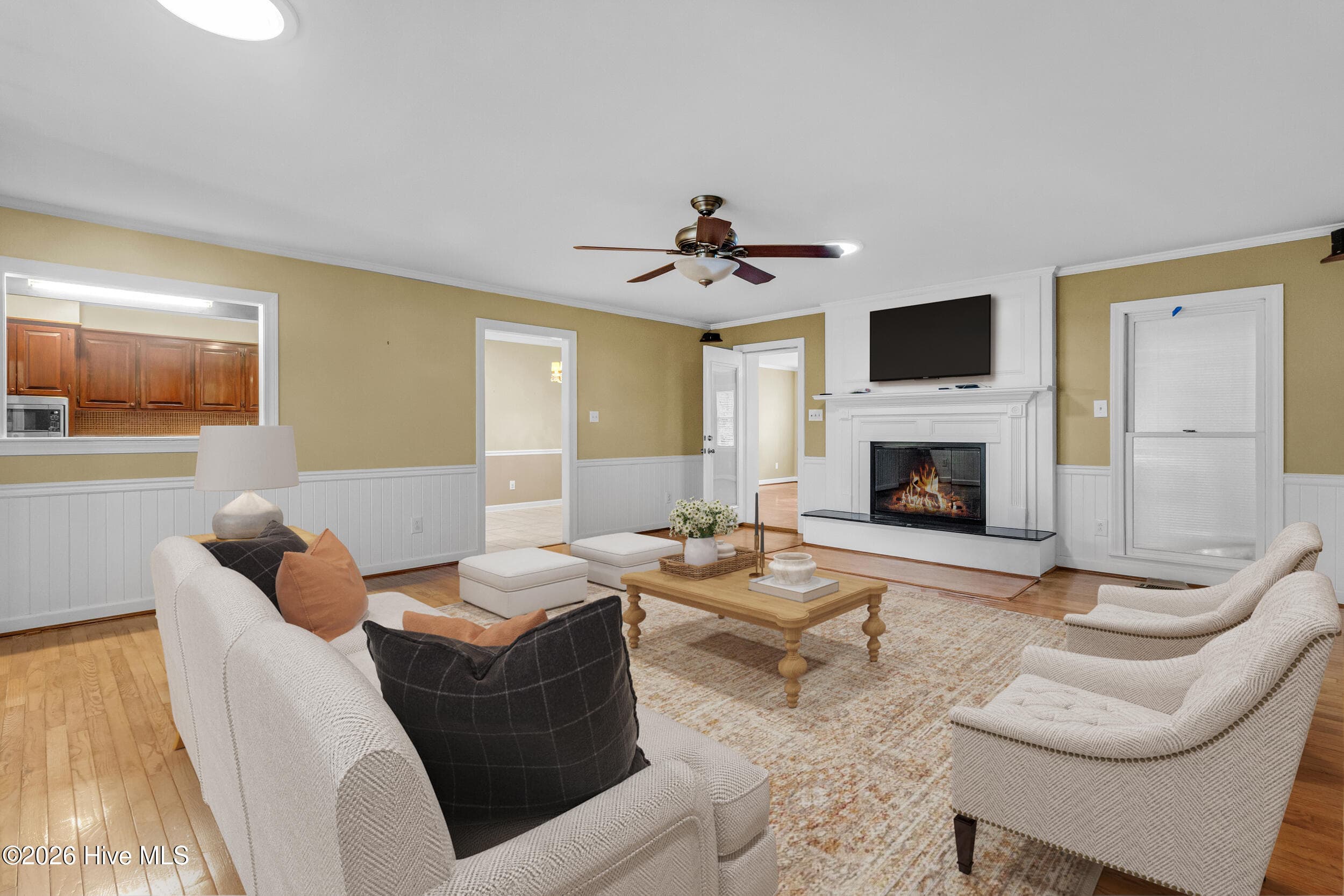 Single Family Residence at 2514 Hickory Street, New Bern, NC 28562, photo 2 of 33