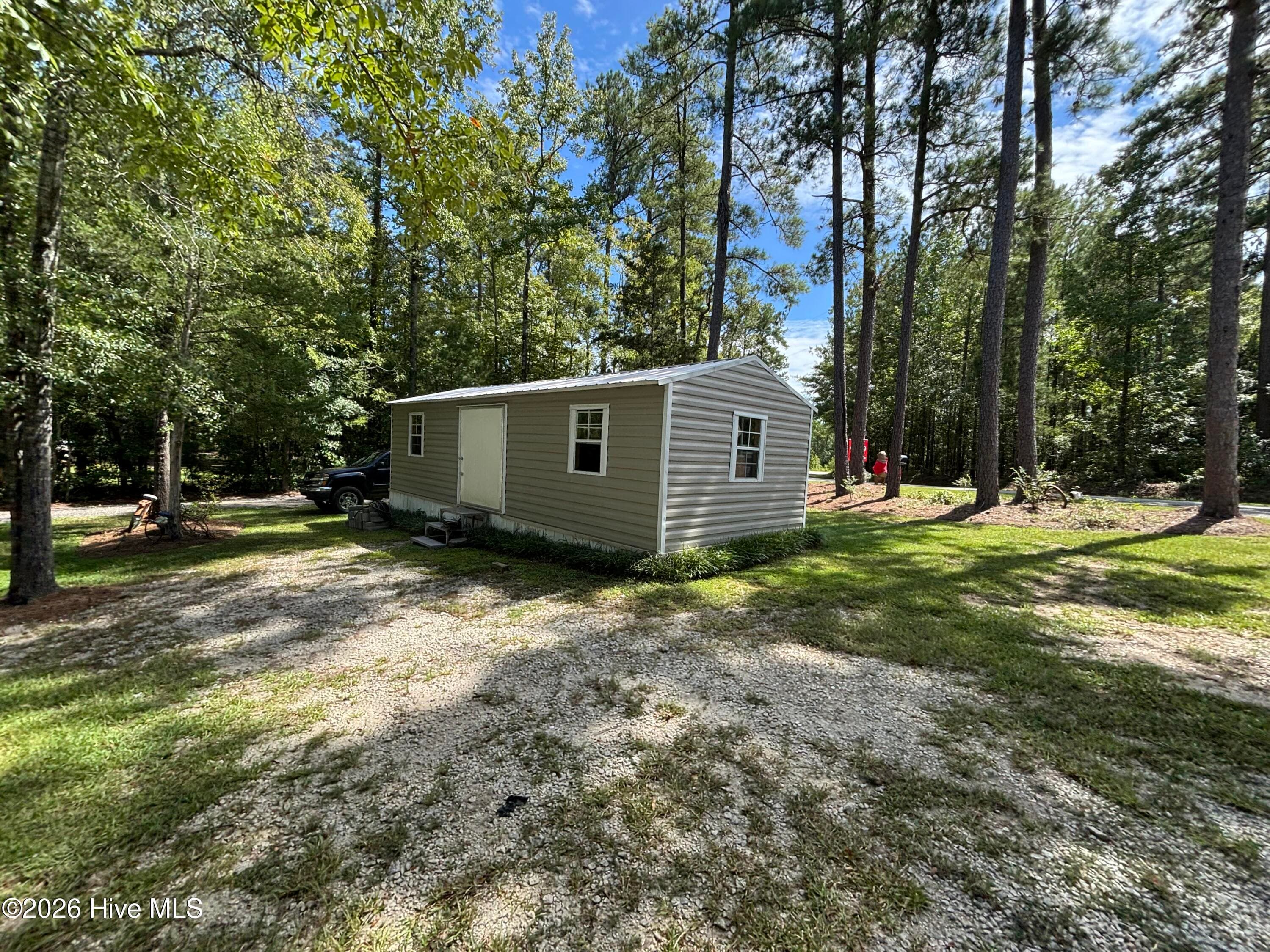 Manufactured Home at 1370 Forest Lake Drive, Lincolnton, GA 30817, photo 46 of 48
