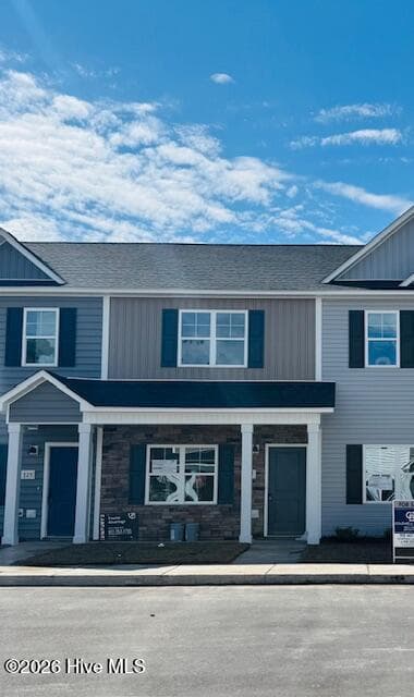 733 Cross Bridge Way, Sneads Ferry, NC 28460