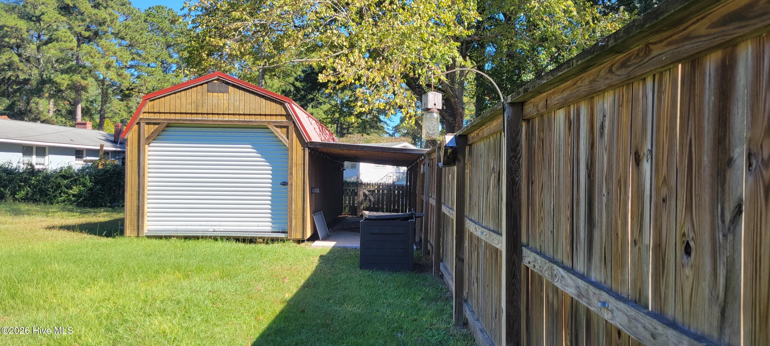 Storage building with lean-to - 110 Landon Drive, Washington, NC 27889
