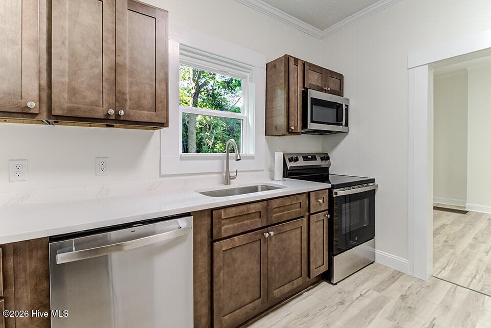 Single Family Residence at 709 S 10th Street, Wilmington, NC 28401, photo 10 of 17