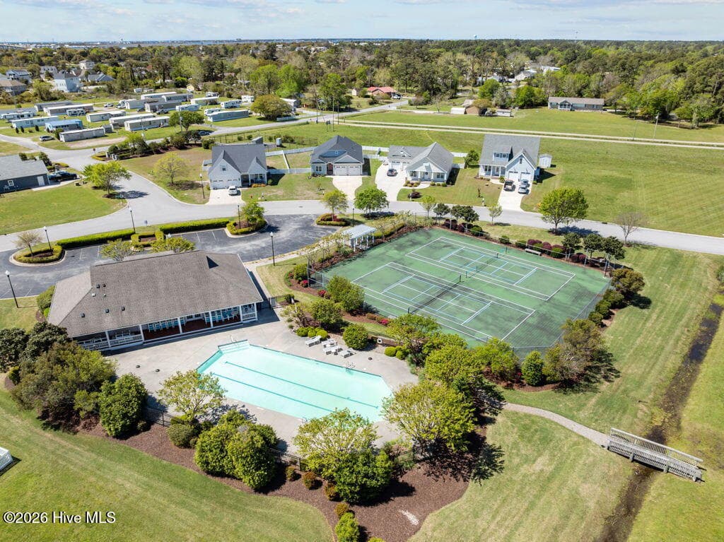 Mariner's Pointe Amenities-tennis, pool, clubhouse! - 1302 L17 Fathom Way, Morehead City, NC 28557